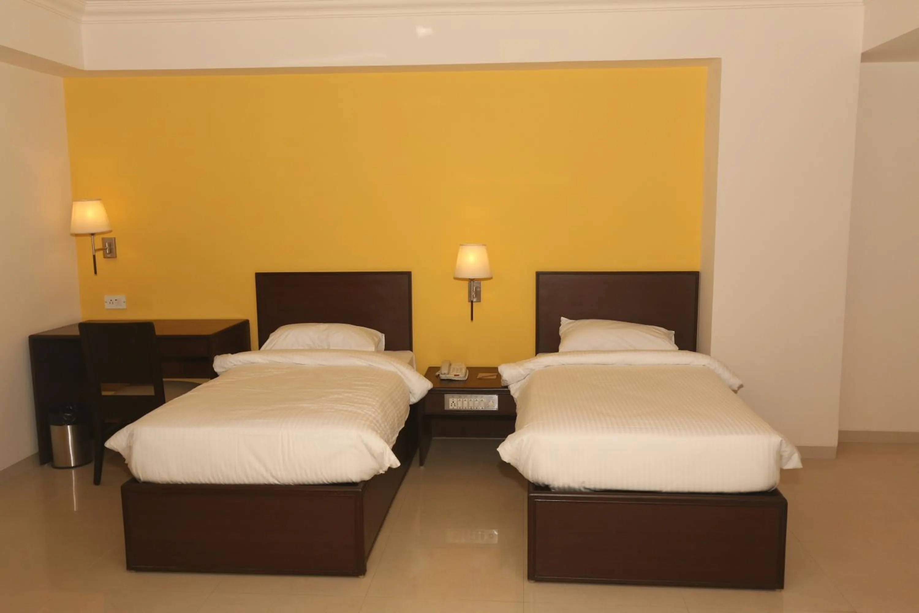 Bedroom, Bed in Ginger Thane