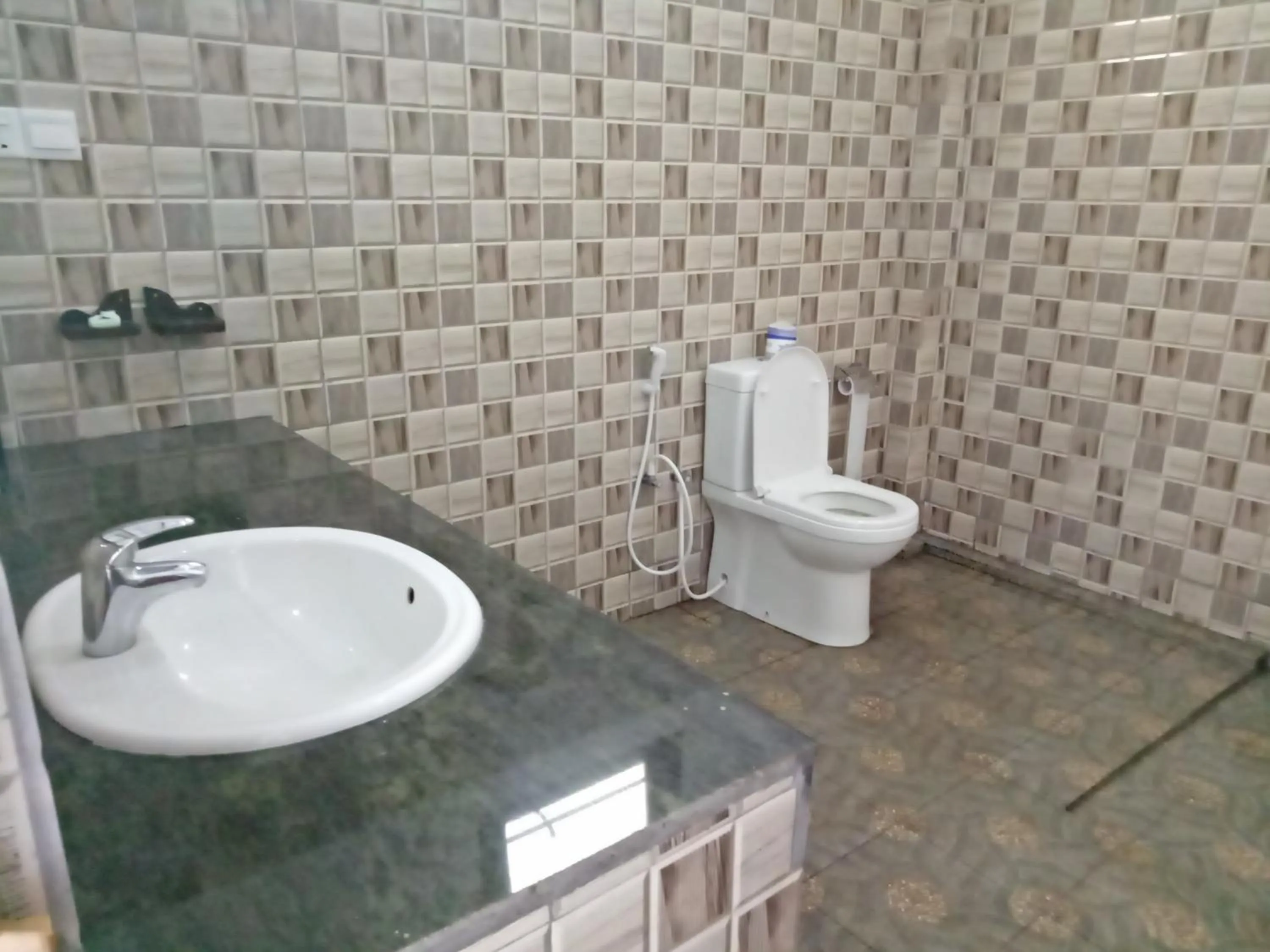 Shower in Saman Resort Yala