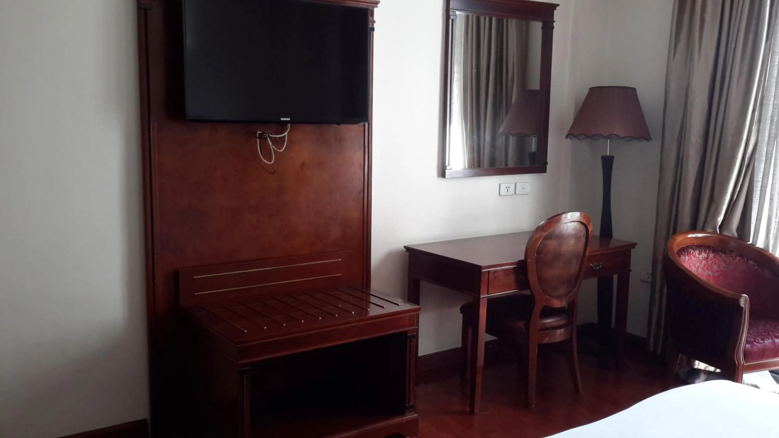Bed in FT Hotel