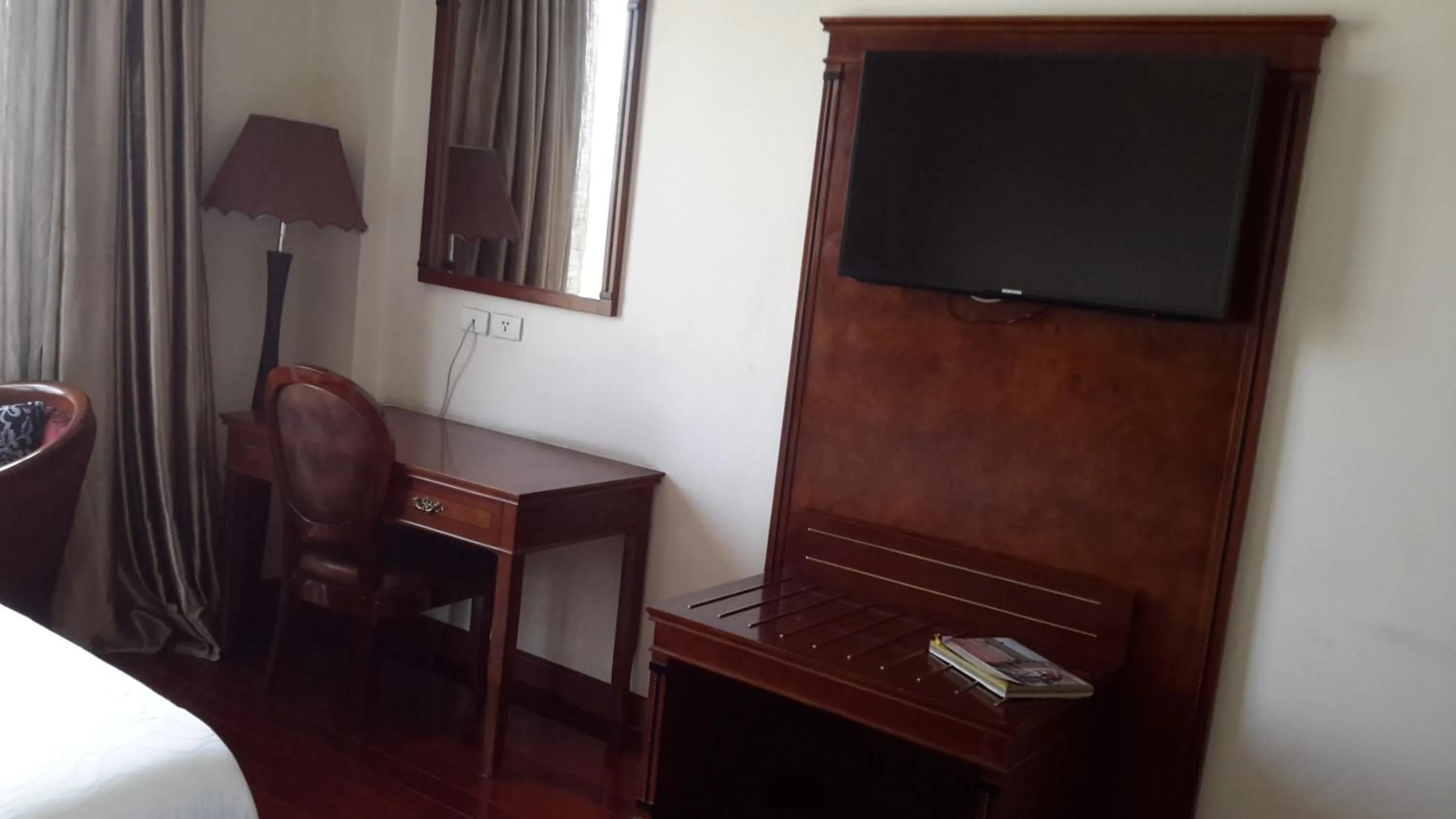 Bed in FT Hotel