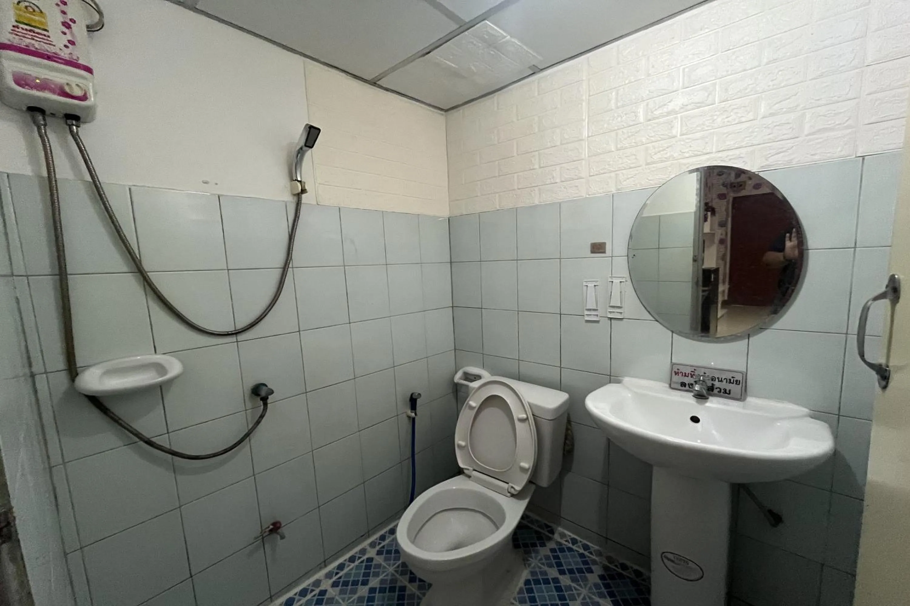 Bathroom in Green Place 107