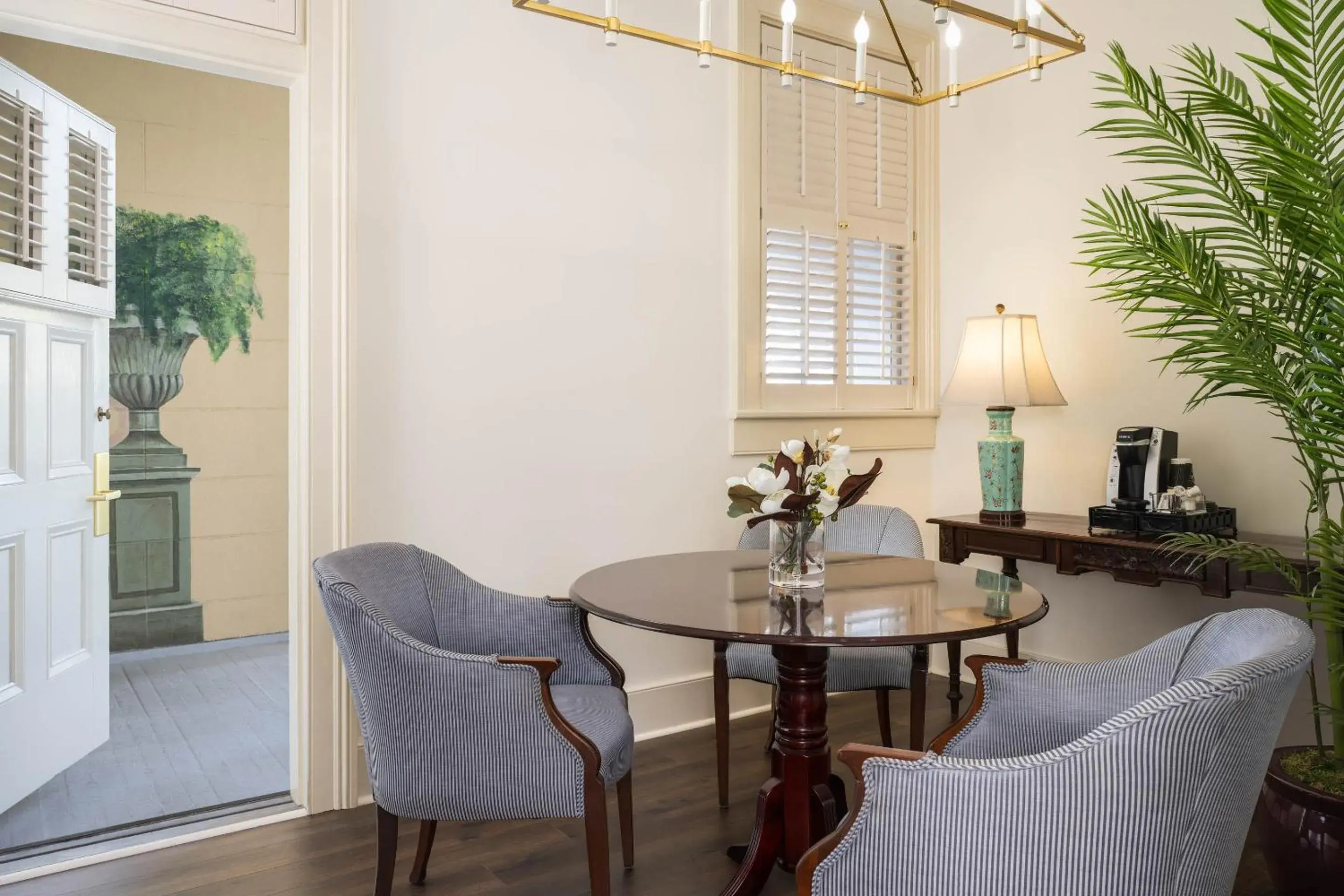 Dining area in The Jasmine House Dining area in The Jasmine House