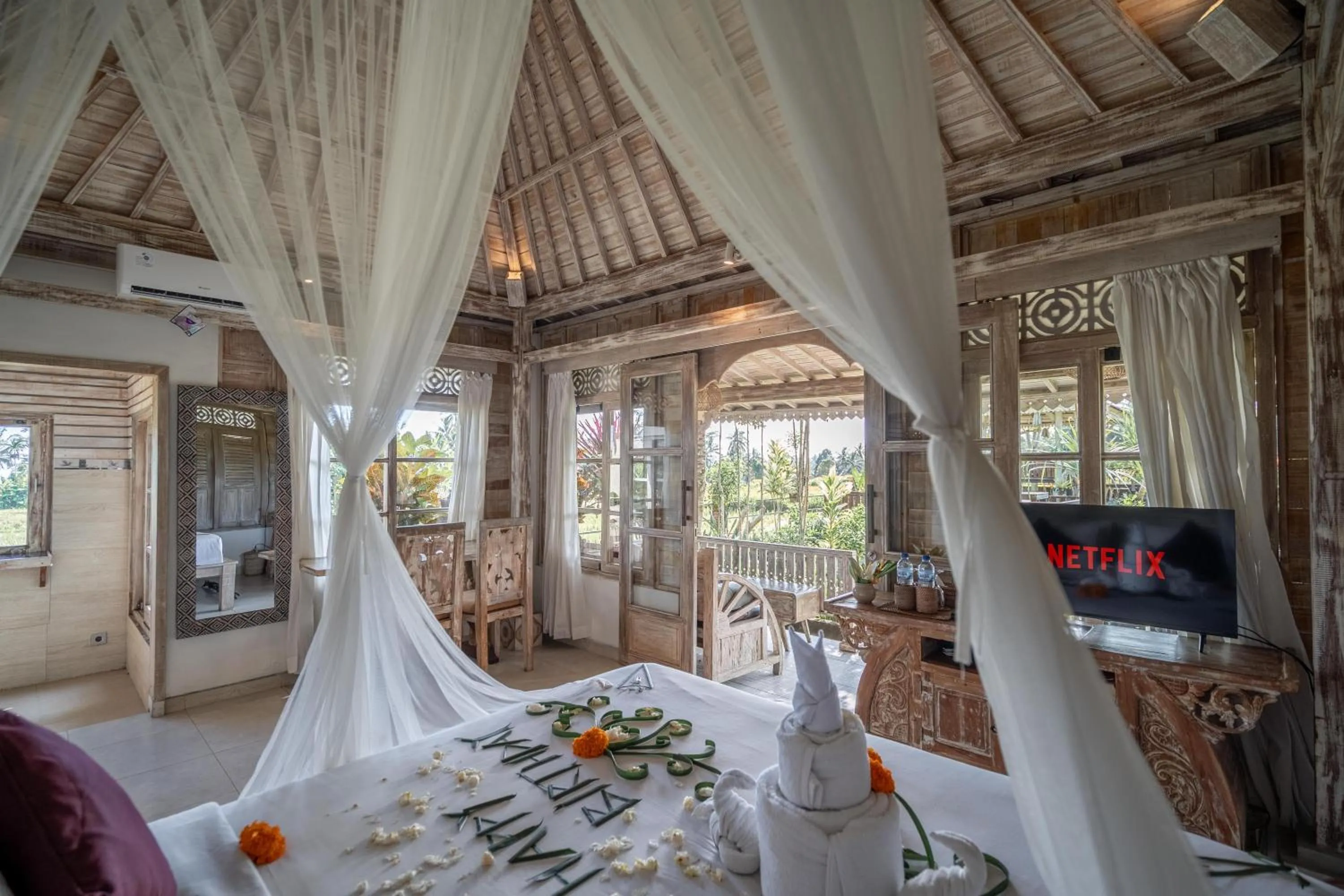 Bed in Uma Caming Villa Ubud