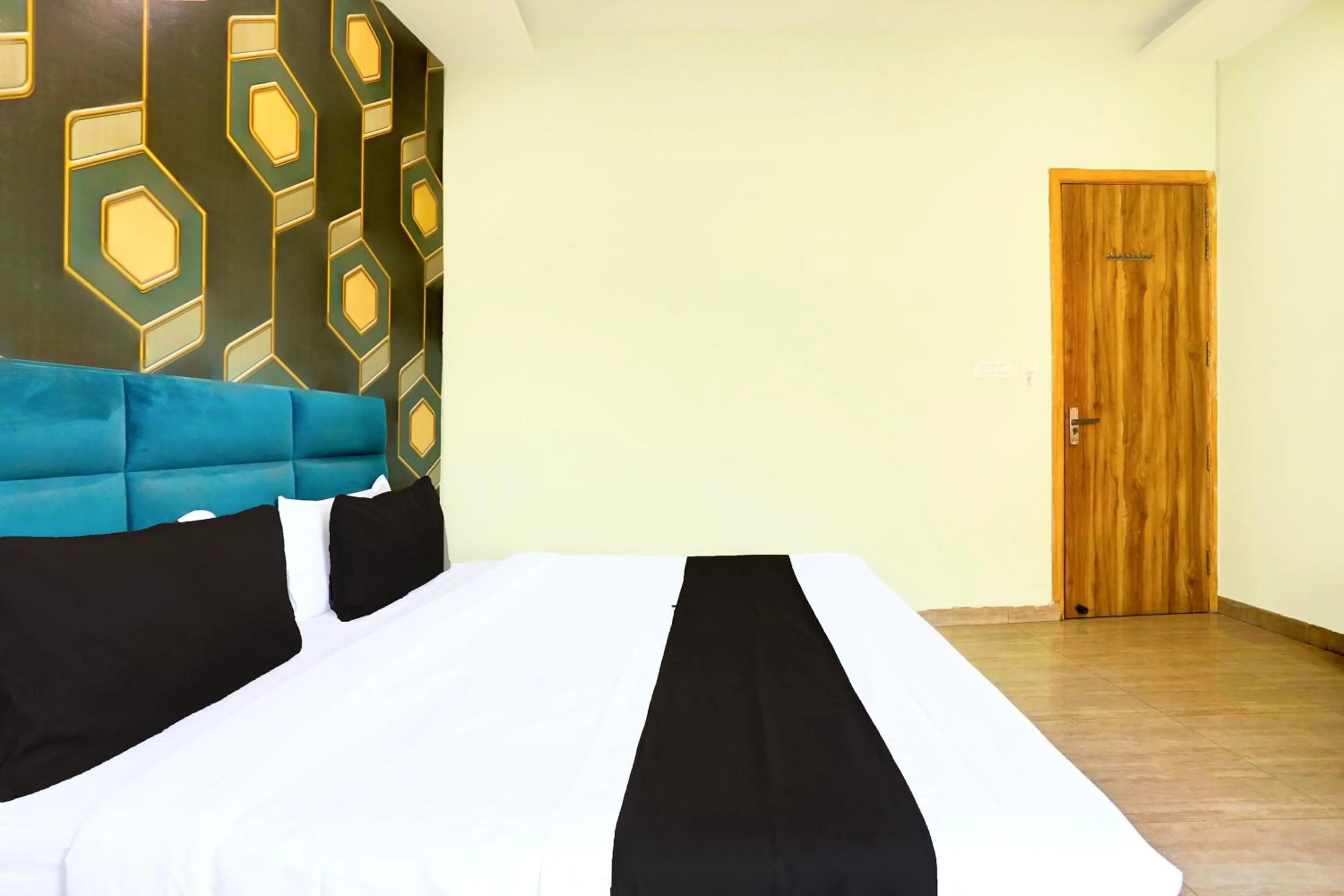 Bedroom, Bed in Hotel O by OYO Alpine Inn