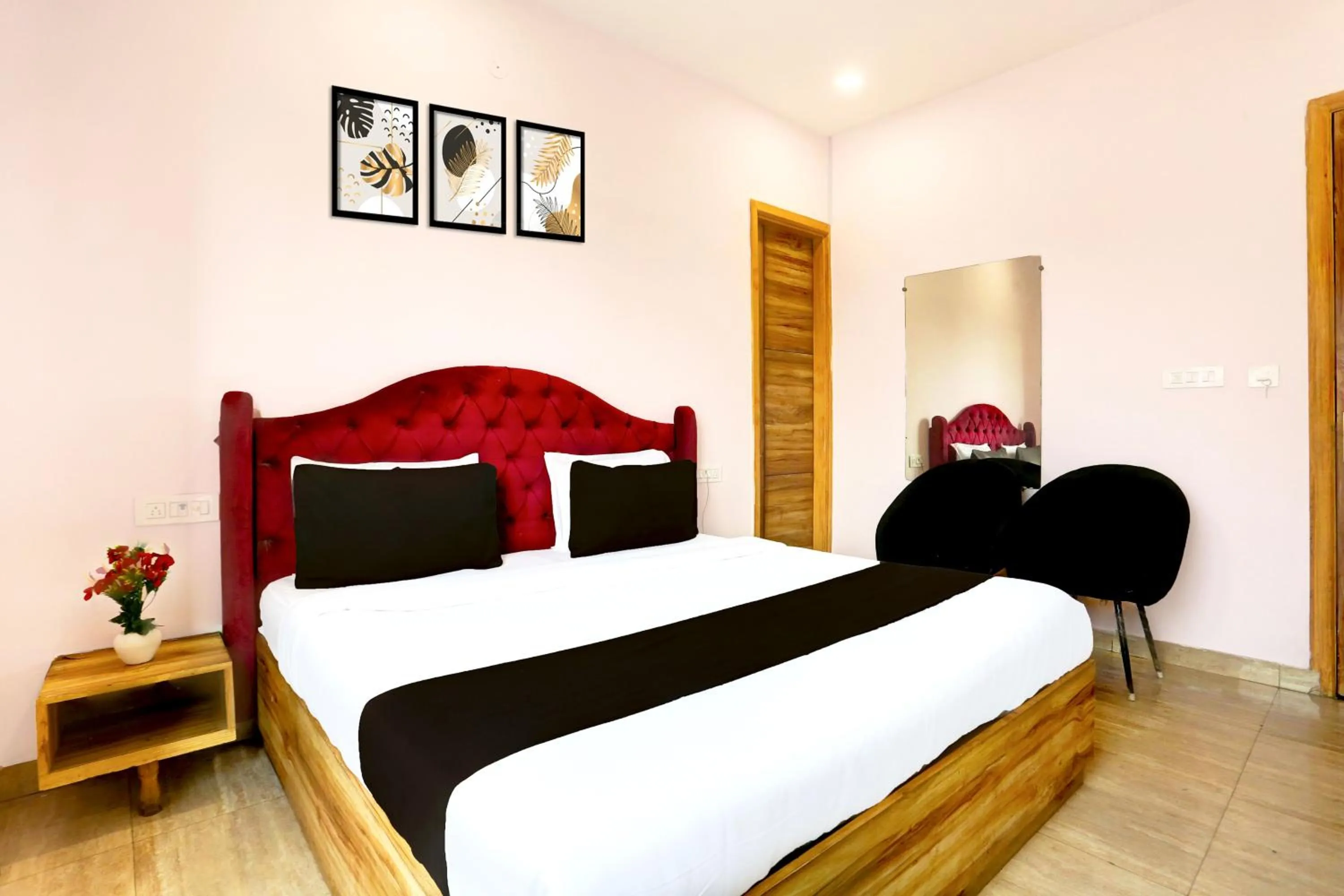 Bedroom, Bed in Hotel O by OYO Alpine Inn