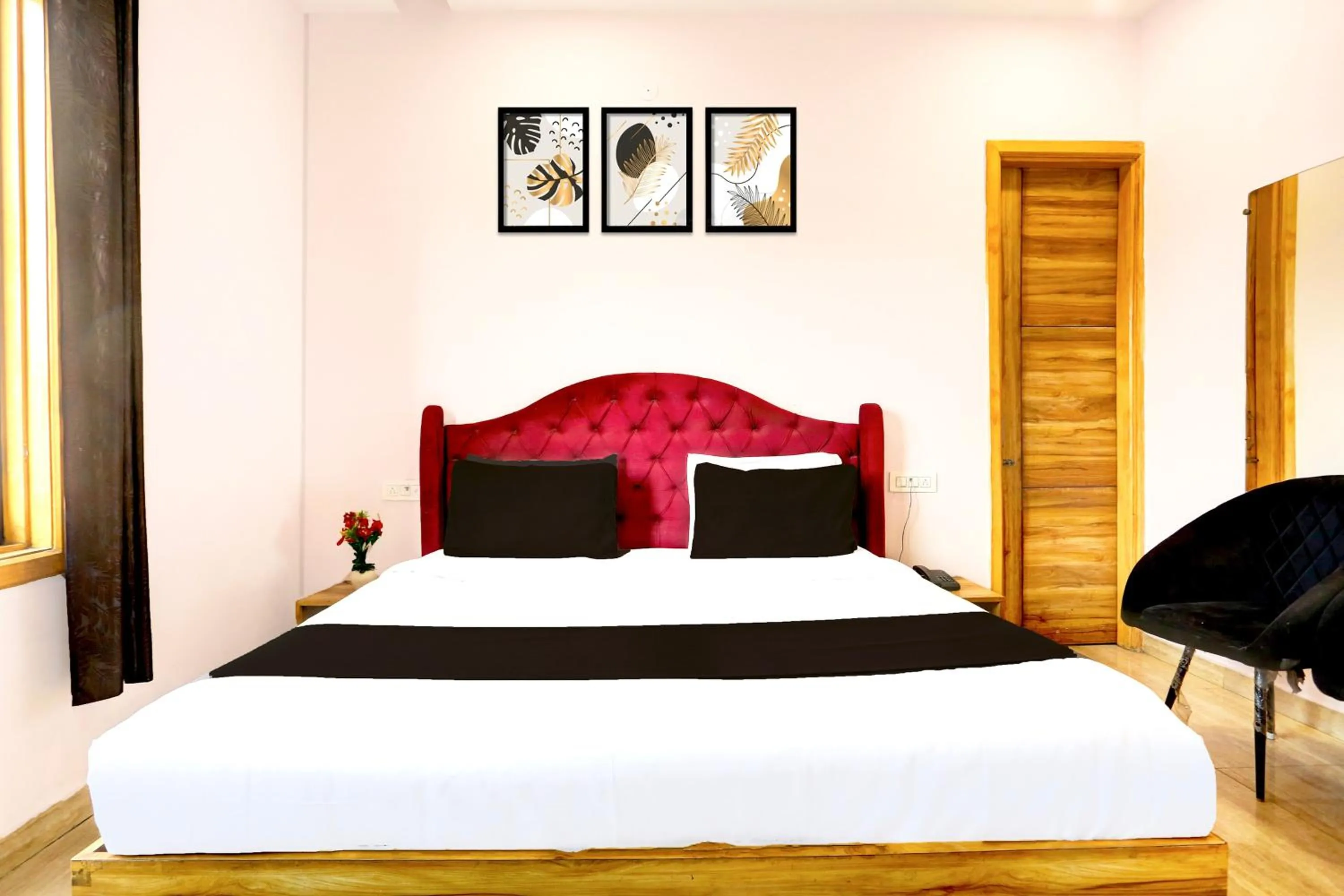 Bedroom, Bed in Hotel O by OYO Alpine Inn