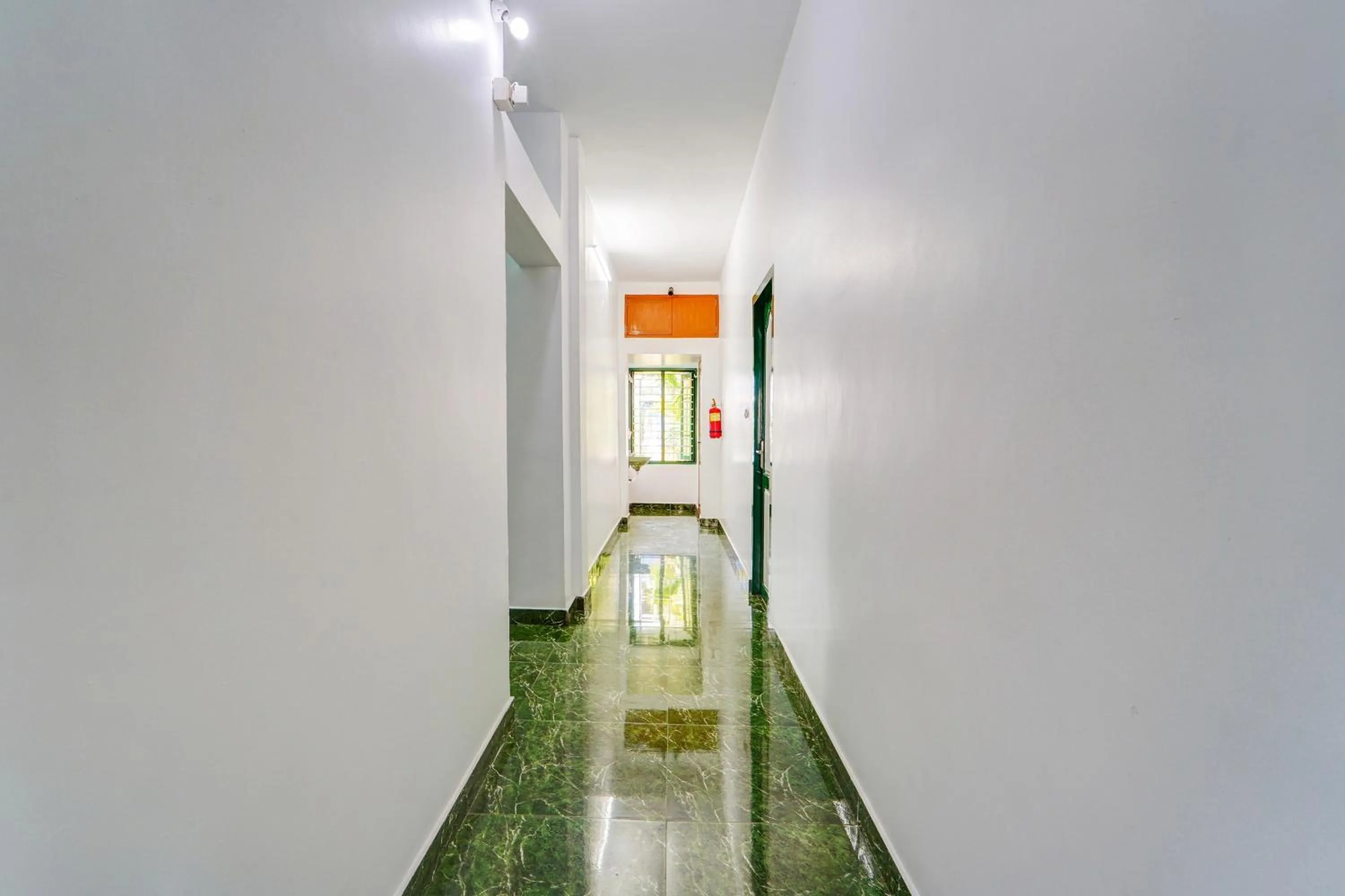 Lobby or reception in Super Hotel O Vennala Near Palarivattom