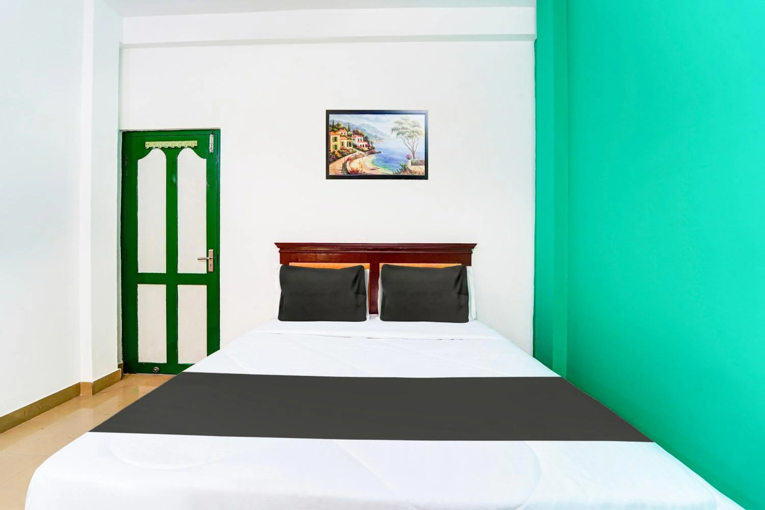 Bedroom, Bed in Super Hotel O Vennala Near Palarivattom