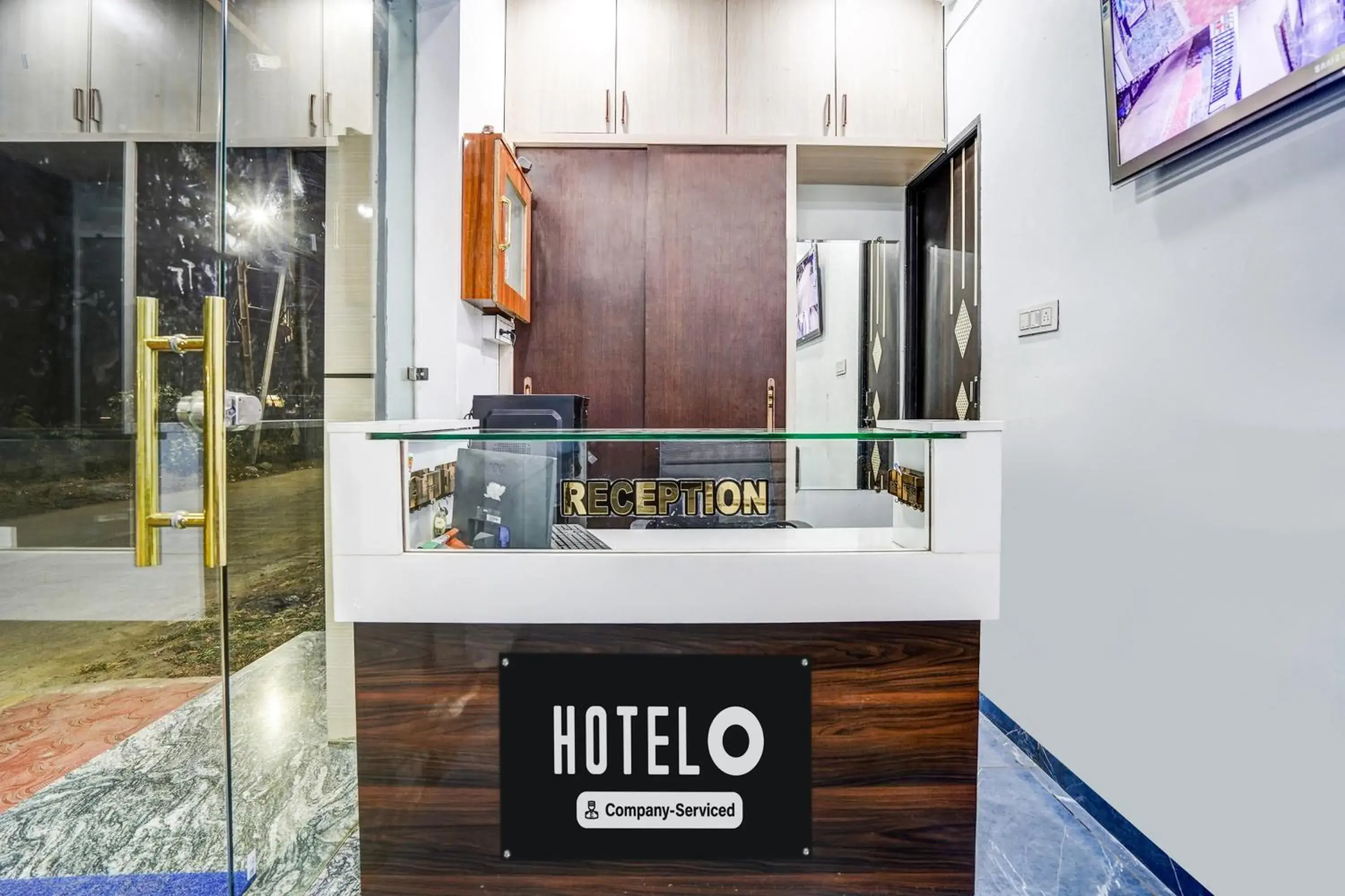 Lobby or reception in Hotel O Convention Centre Indore Formerly Madhur Shree Lobby or reception in Hotel O Convention Centre Indore Formerly Madhur Shree