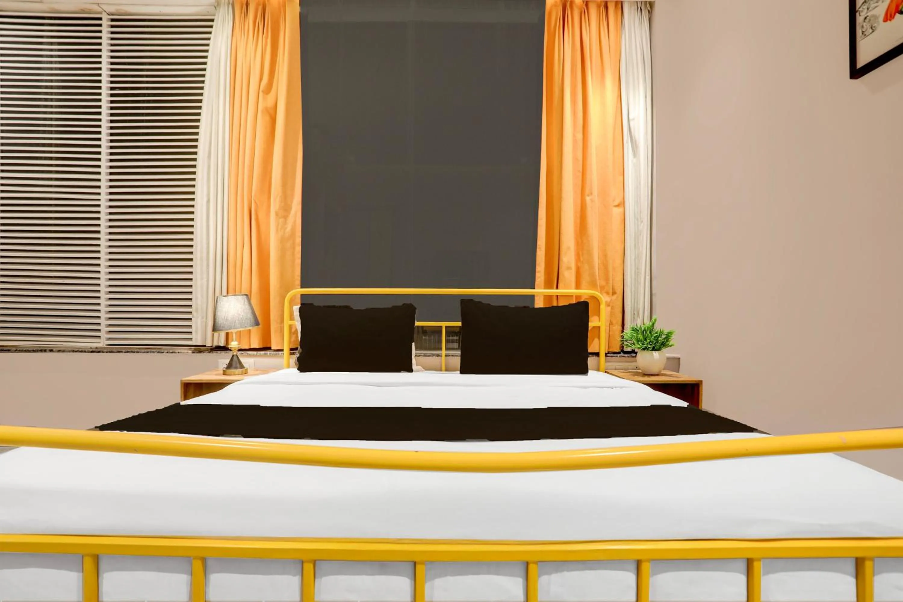 Bedroom, Bed in Super Townhouse Vaishali Nagar Jaipur Formerly Pentagon Boutique Hotel