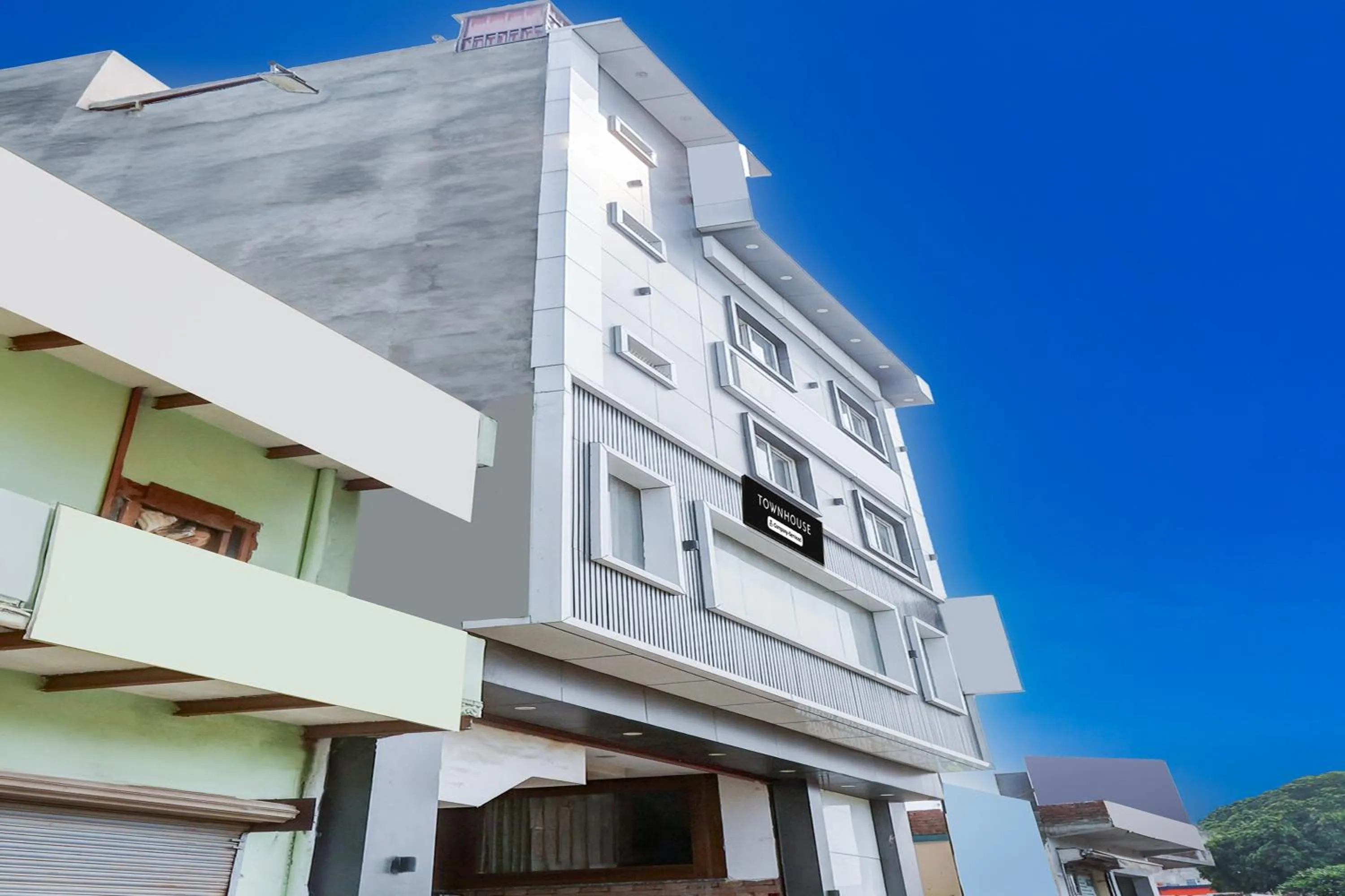 Facade/entrance in Super Townhouse Model Town Rohtak Formerly Hotel Tathastu