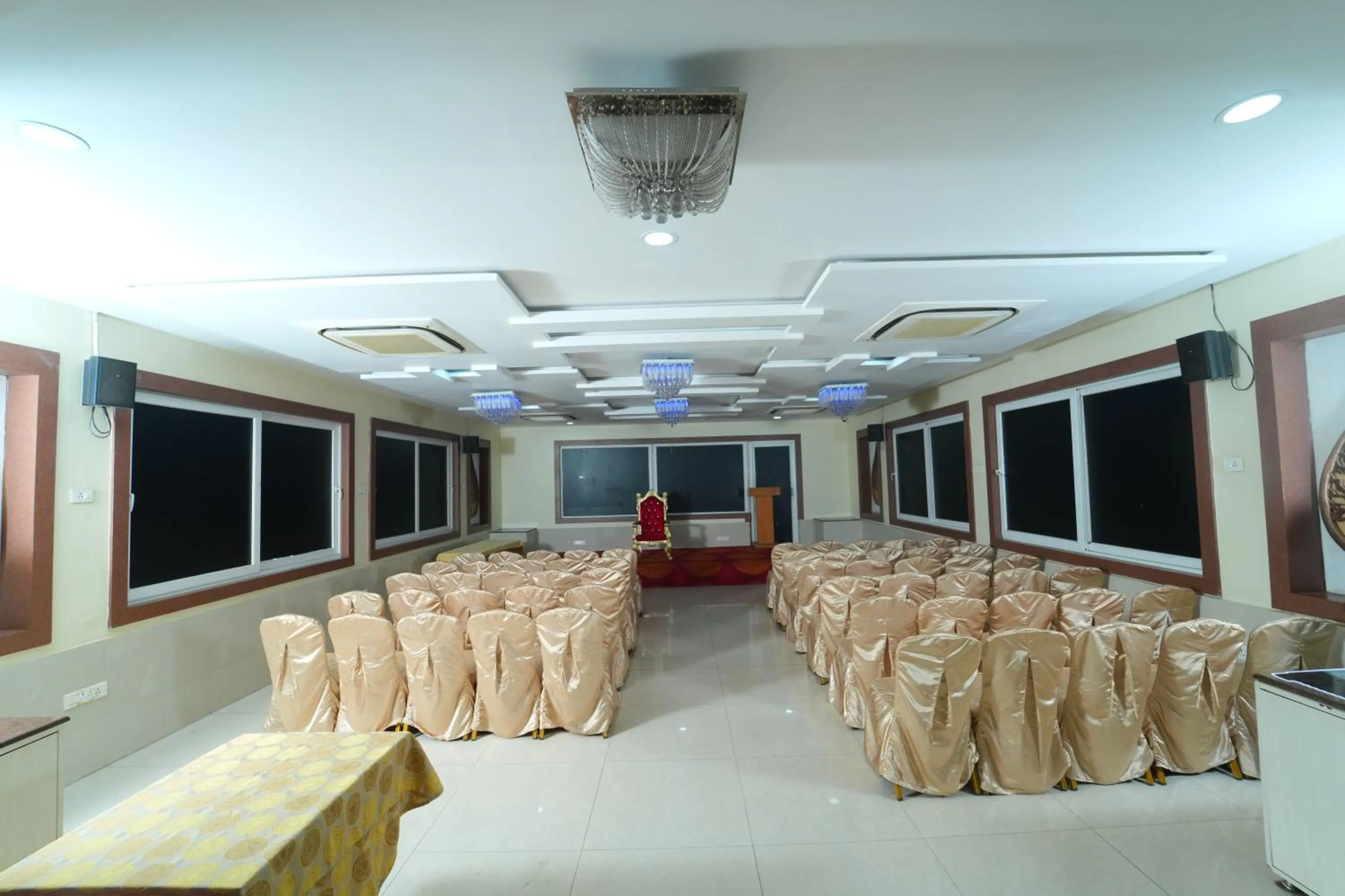 Hotel Diamonds Pearl