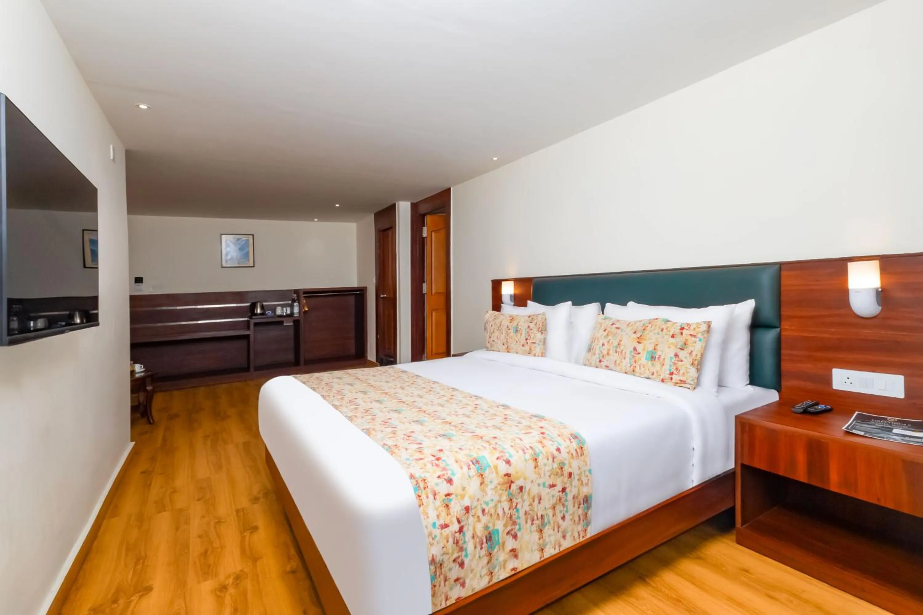 Bedroom, Bed in Sumitel JB Park