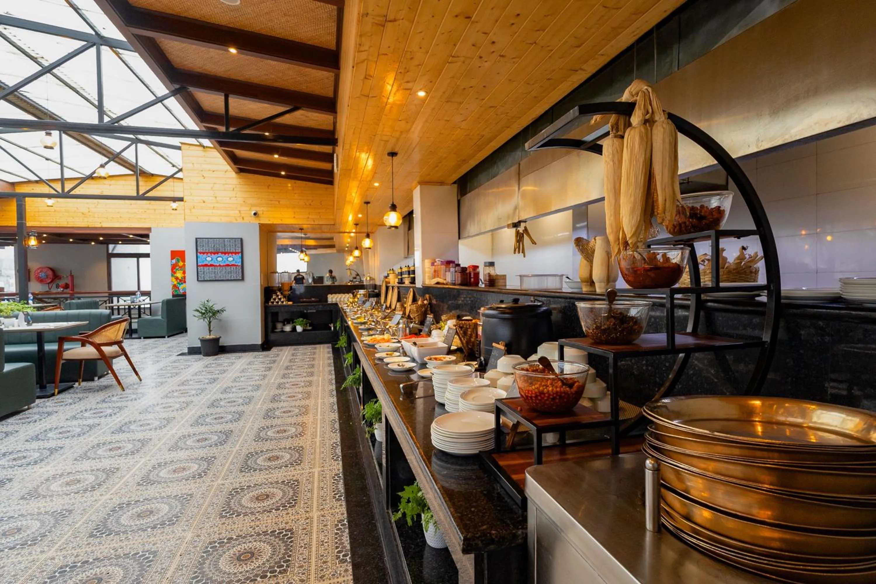 Restaurant/places to eat in Sumitel JB Park