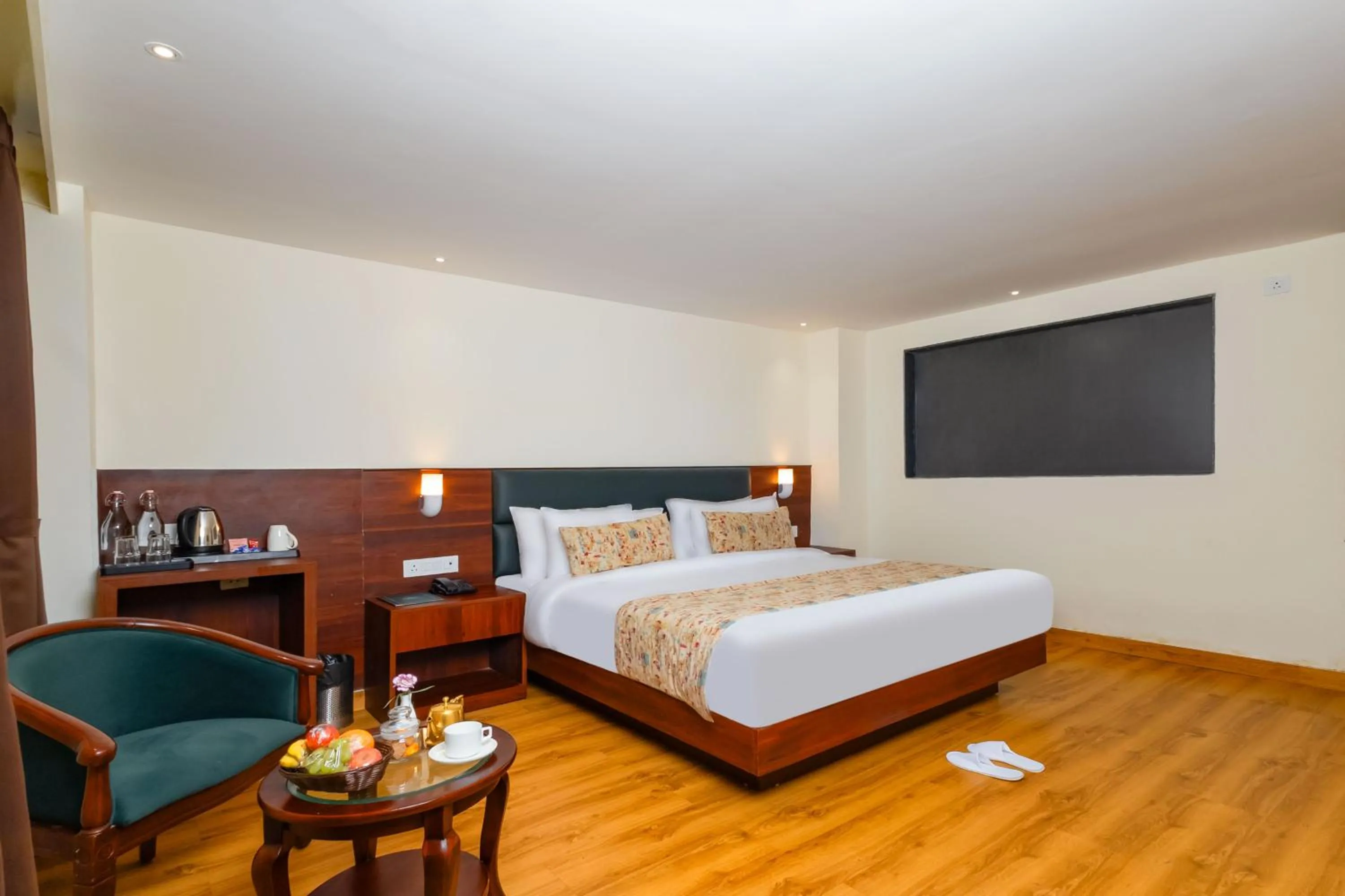 Bedroom, Bed in Sumitel JB Park