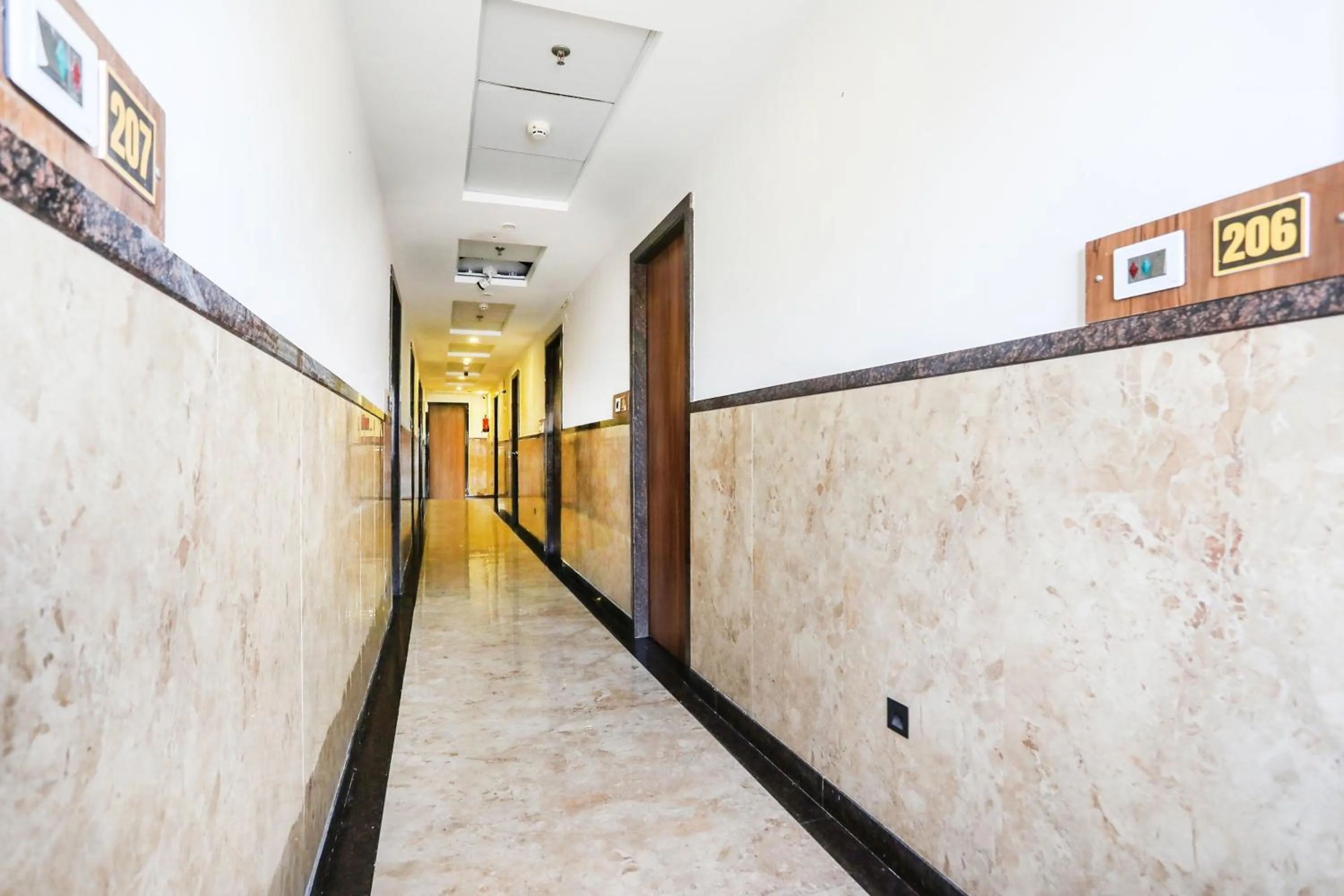 Lobby or reception in Townhouse Kota Airport Formerly Hotel Shaily Royal