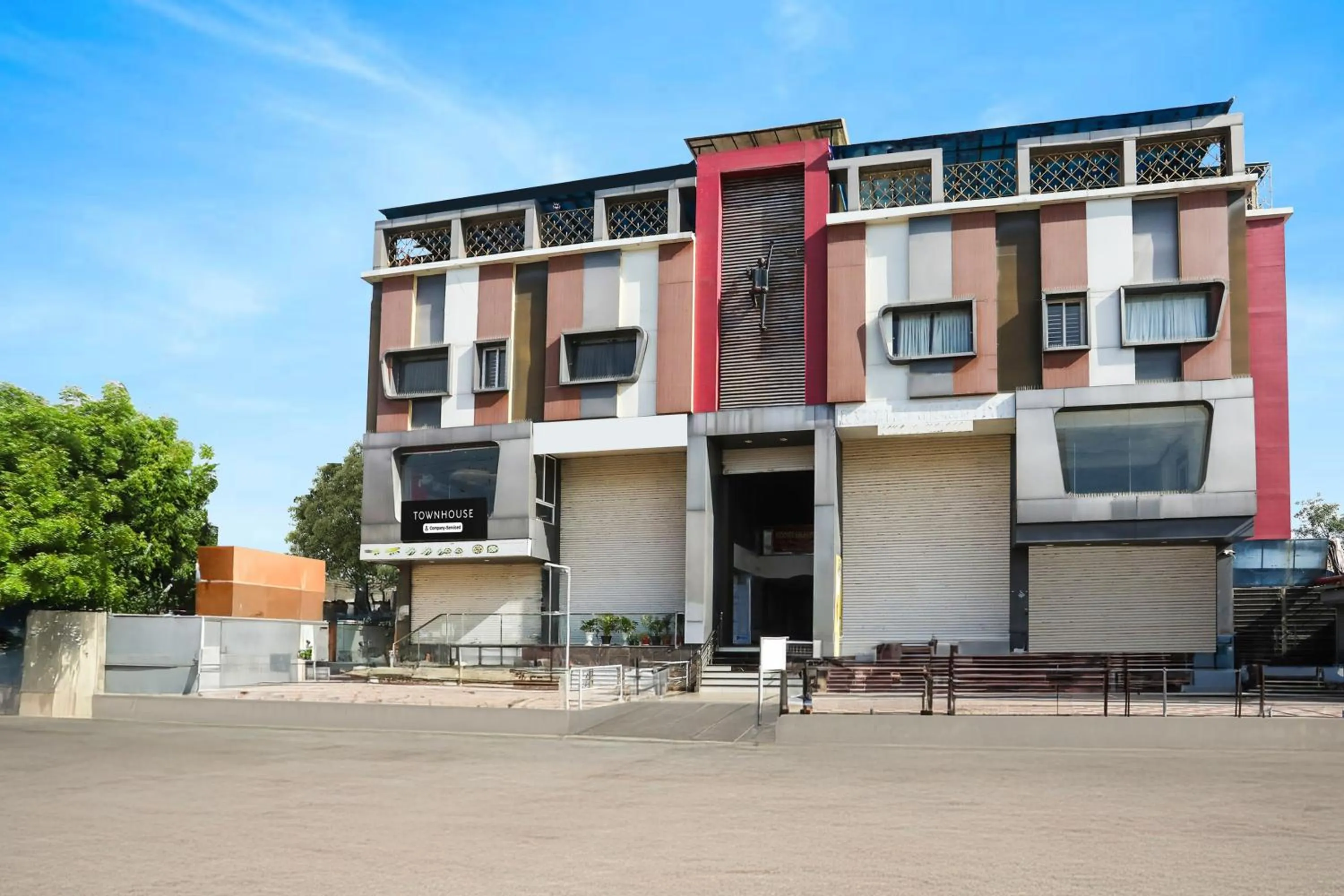 Facade/entrance in Townhouse Kota Airport Formerly Hotel Shaily Royal