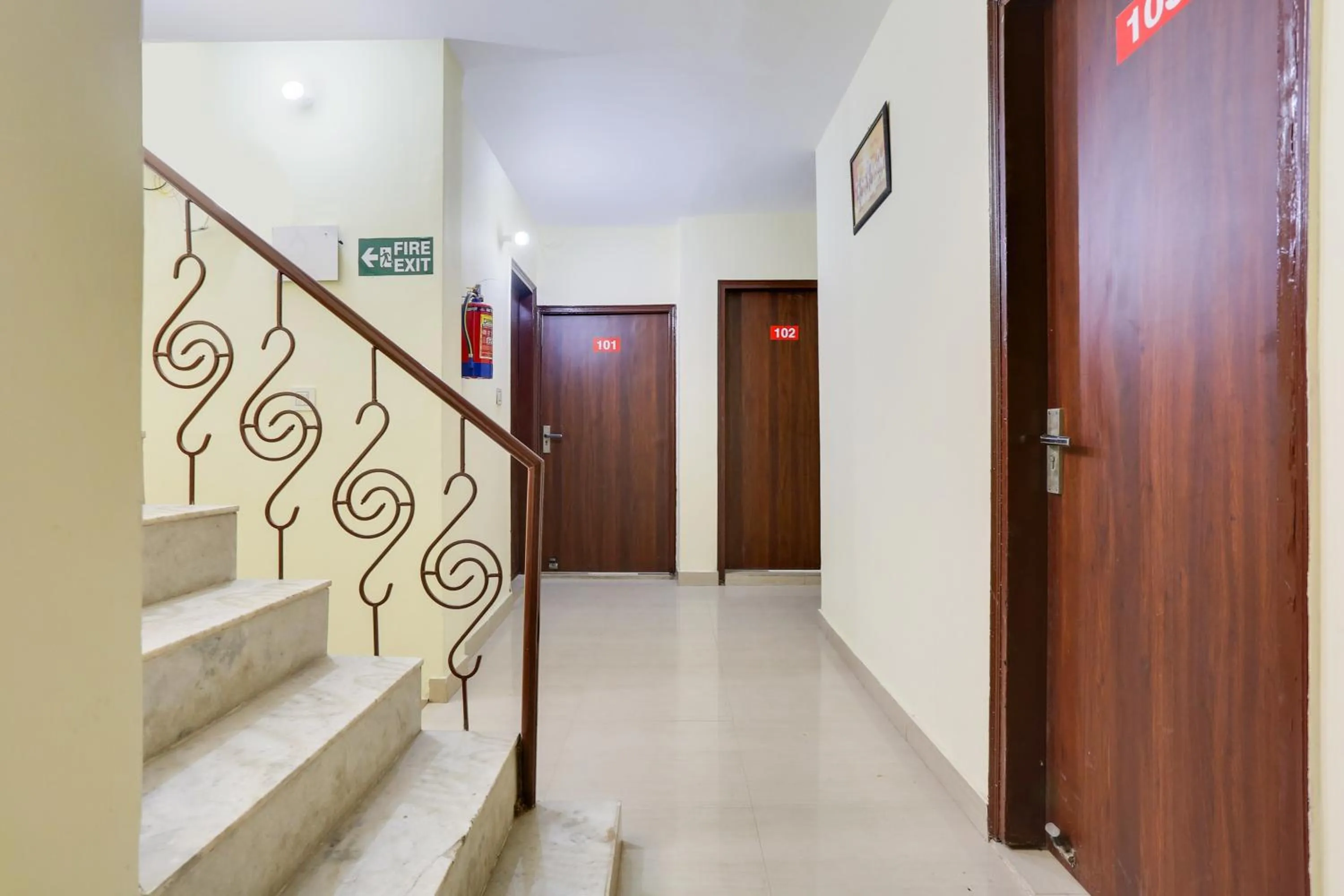 Lobby or reception in Super Hotel O Dwarka Metro