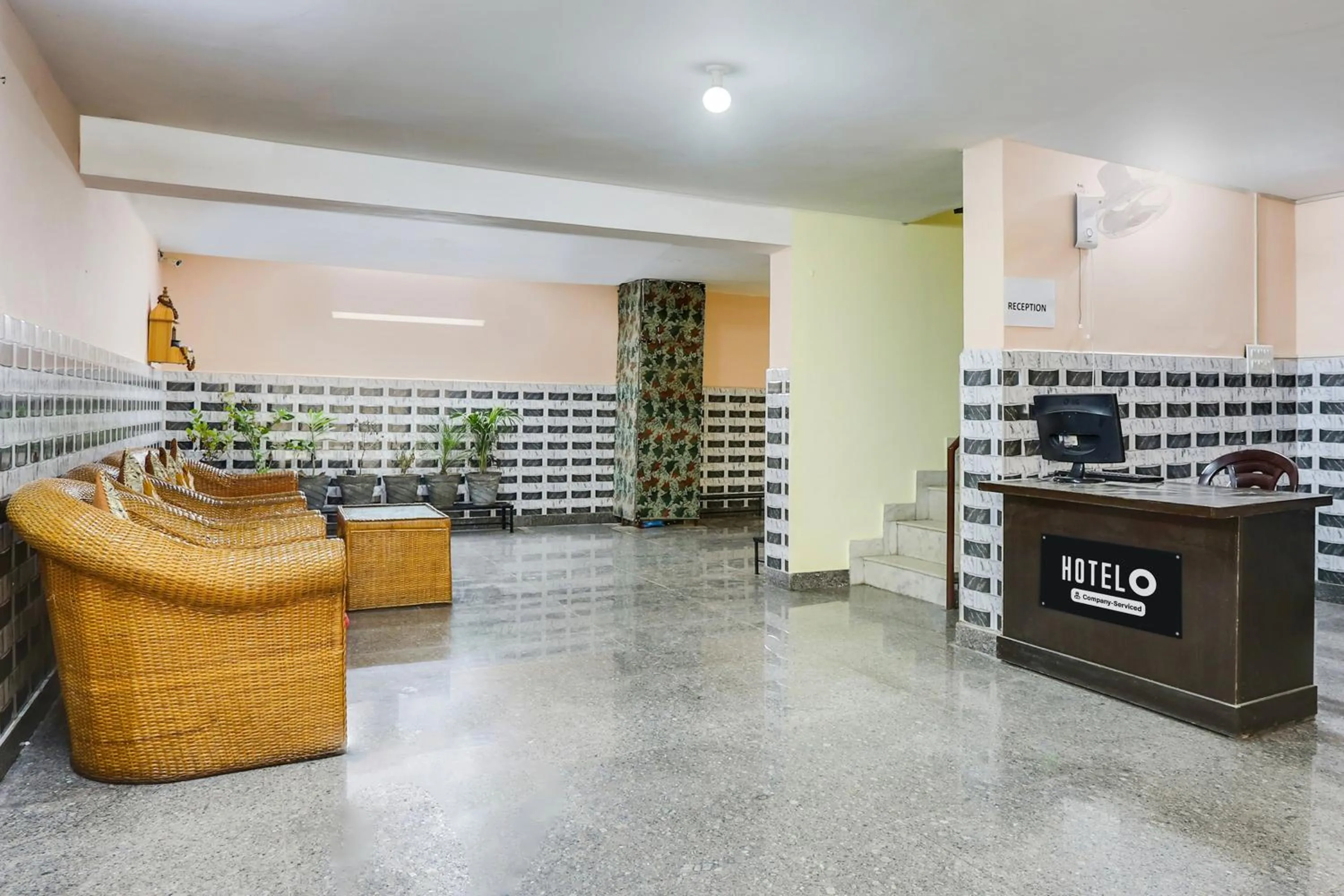 Lobby or reception in Super Hotel O Dwarka Metro