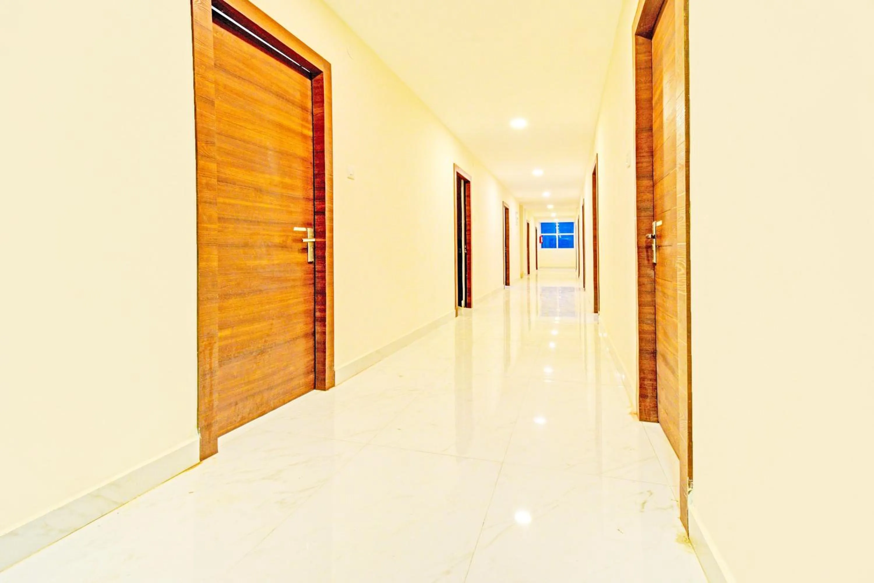 Lobby or reception in Super Collection O Sanath Nagar Near Railway Station