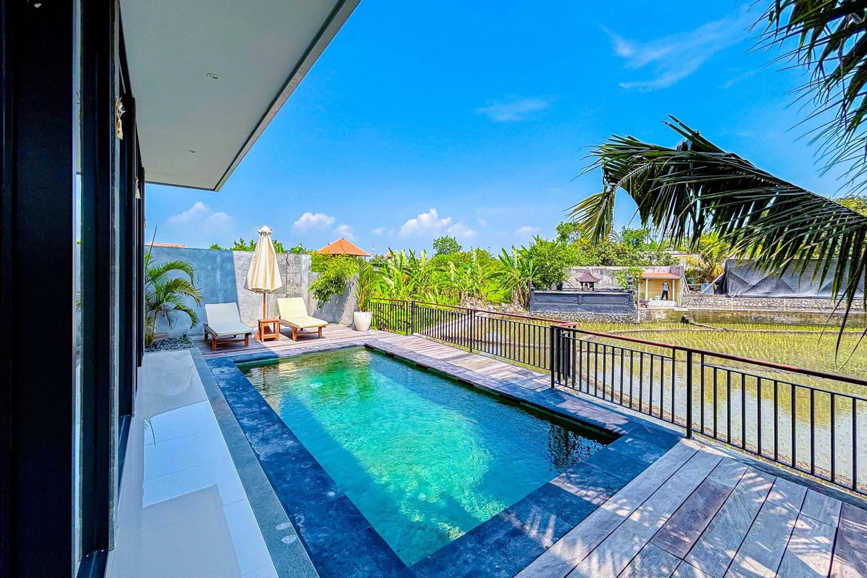 Dajan Dukuh Villa - 2 Bedroom Villa with Minimum Stay 2 Night
