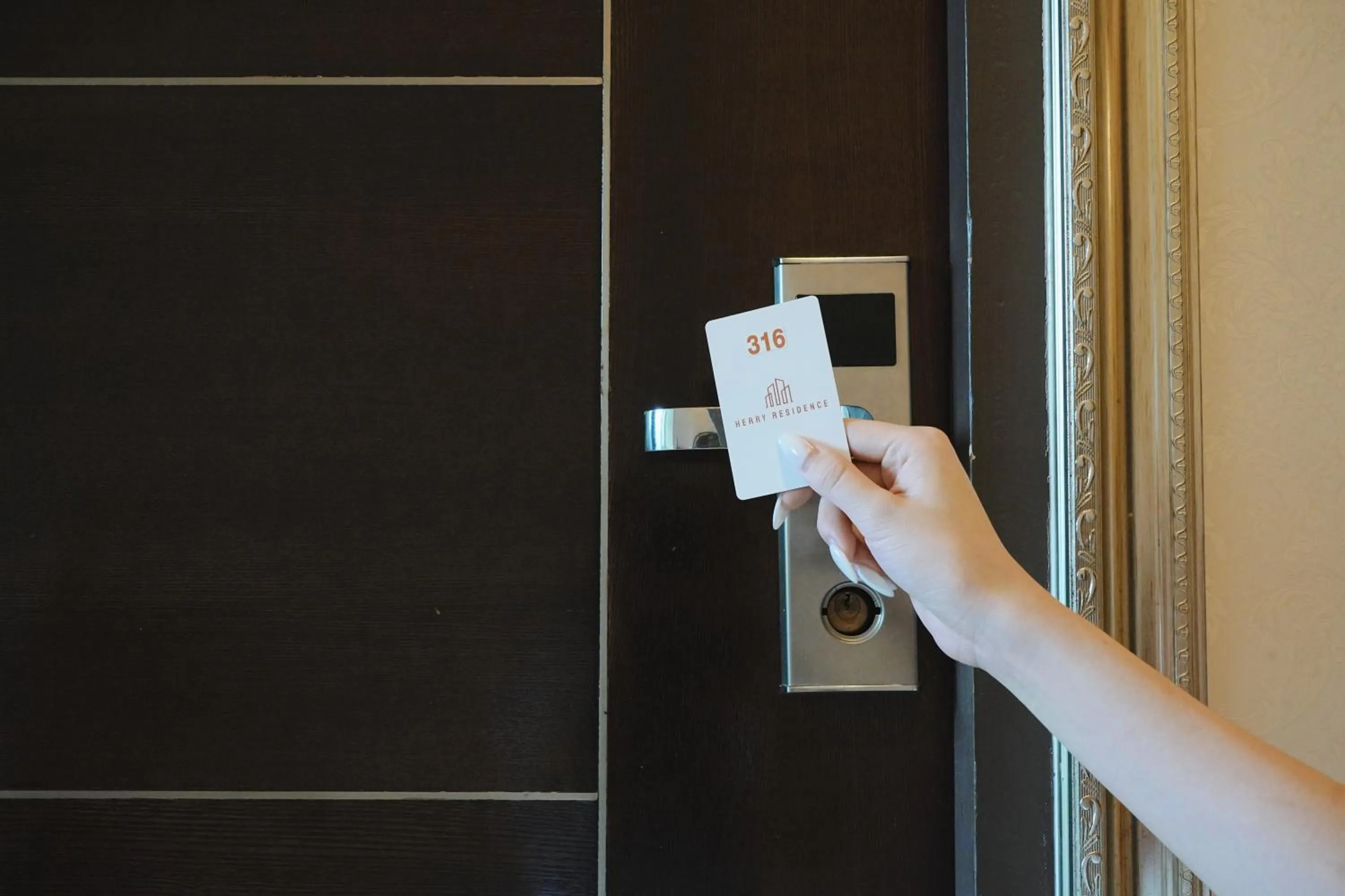 Photo of the whole room in Herry Residence