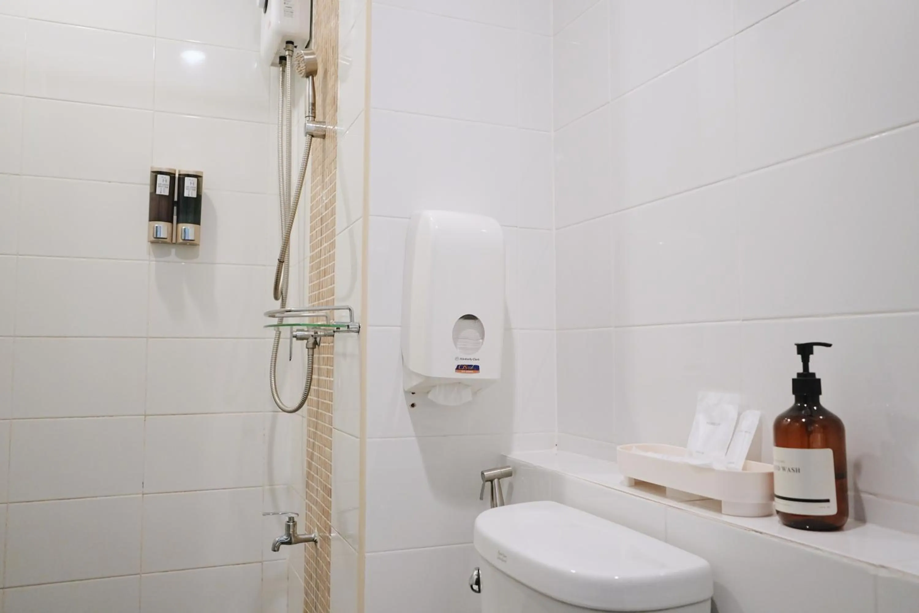 Shower in Herry Residence