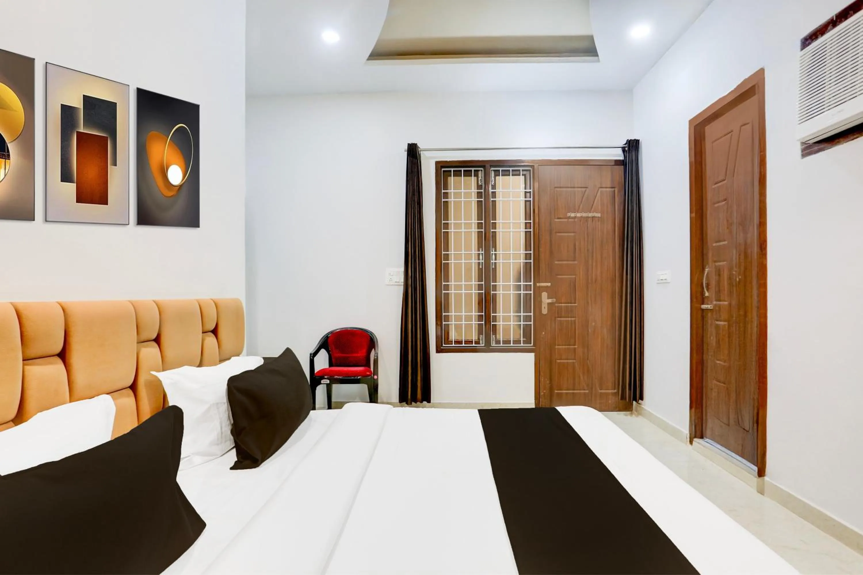 Bedroom, Bed in Super Hotel O Bareilly Near Satellite Bus Stand