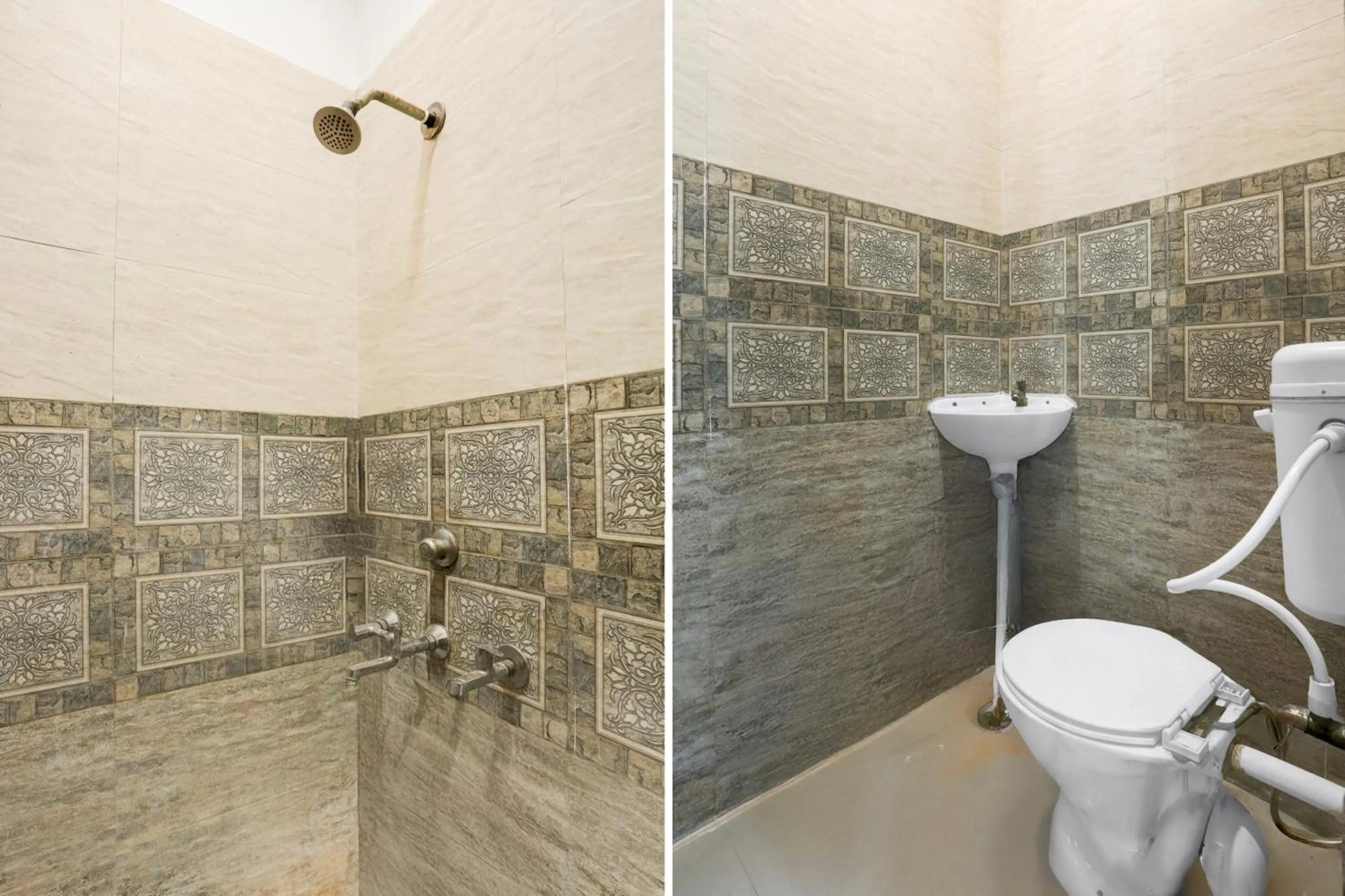 Bathroom in Super Hotel O Bareilly Near Satellite Bus Stand