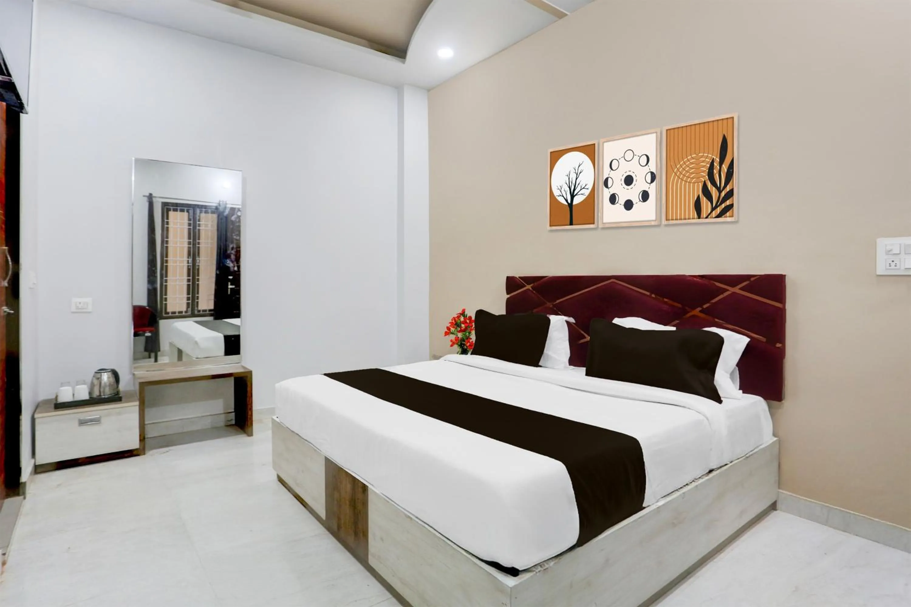 Bedroom, Bed in Super Hotel O Bareilly Near Satellite Bus Stand