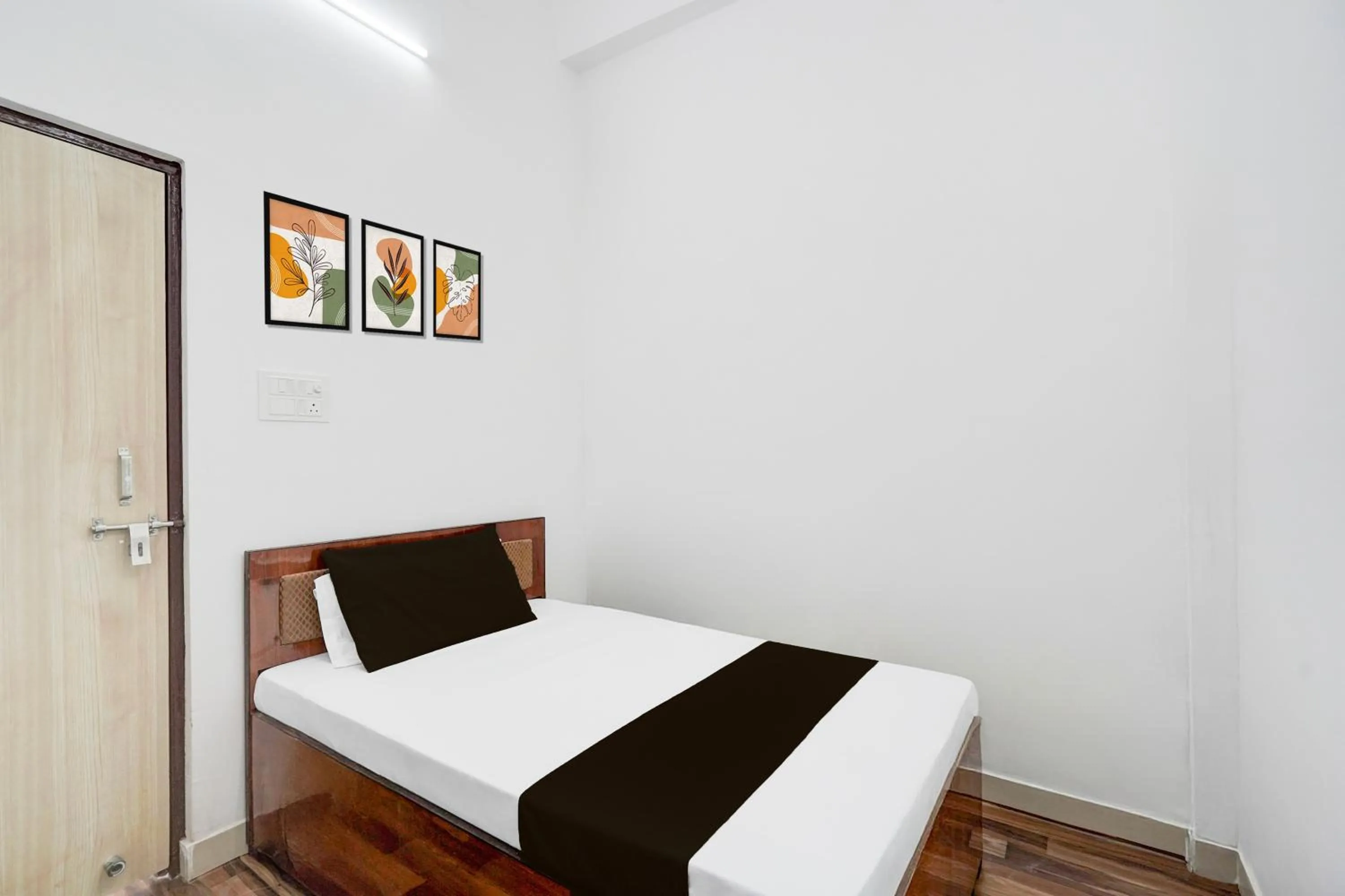 Bedroom in Hotel O Samrat palace