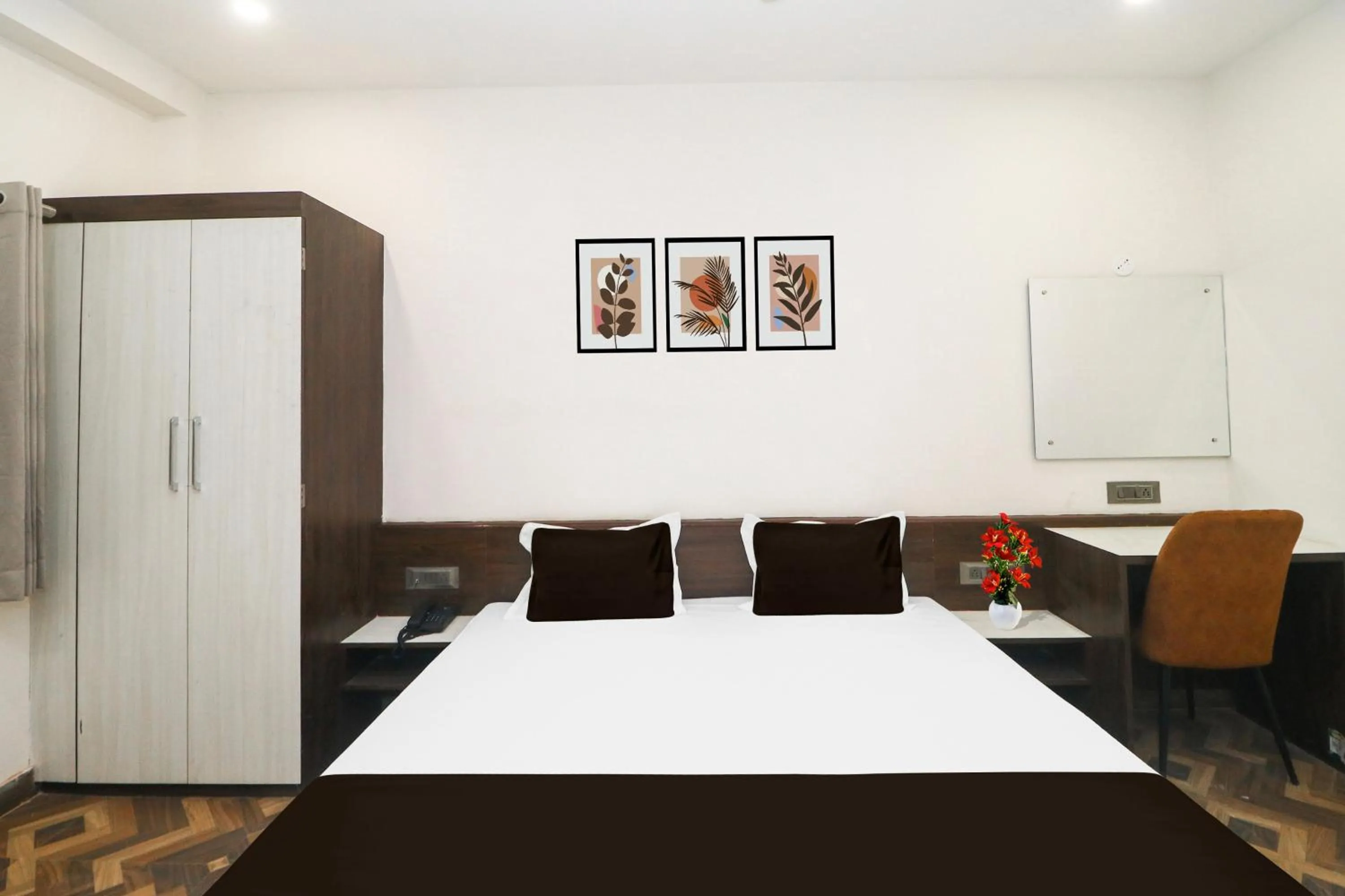 Bedroom, Bed in Super Collection O Ranchi Station Road Near Gurudwara Formerly Hotel Galaxy