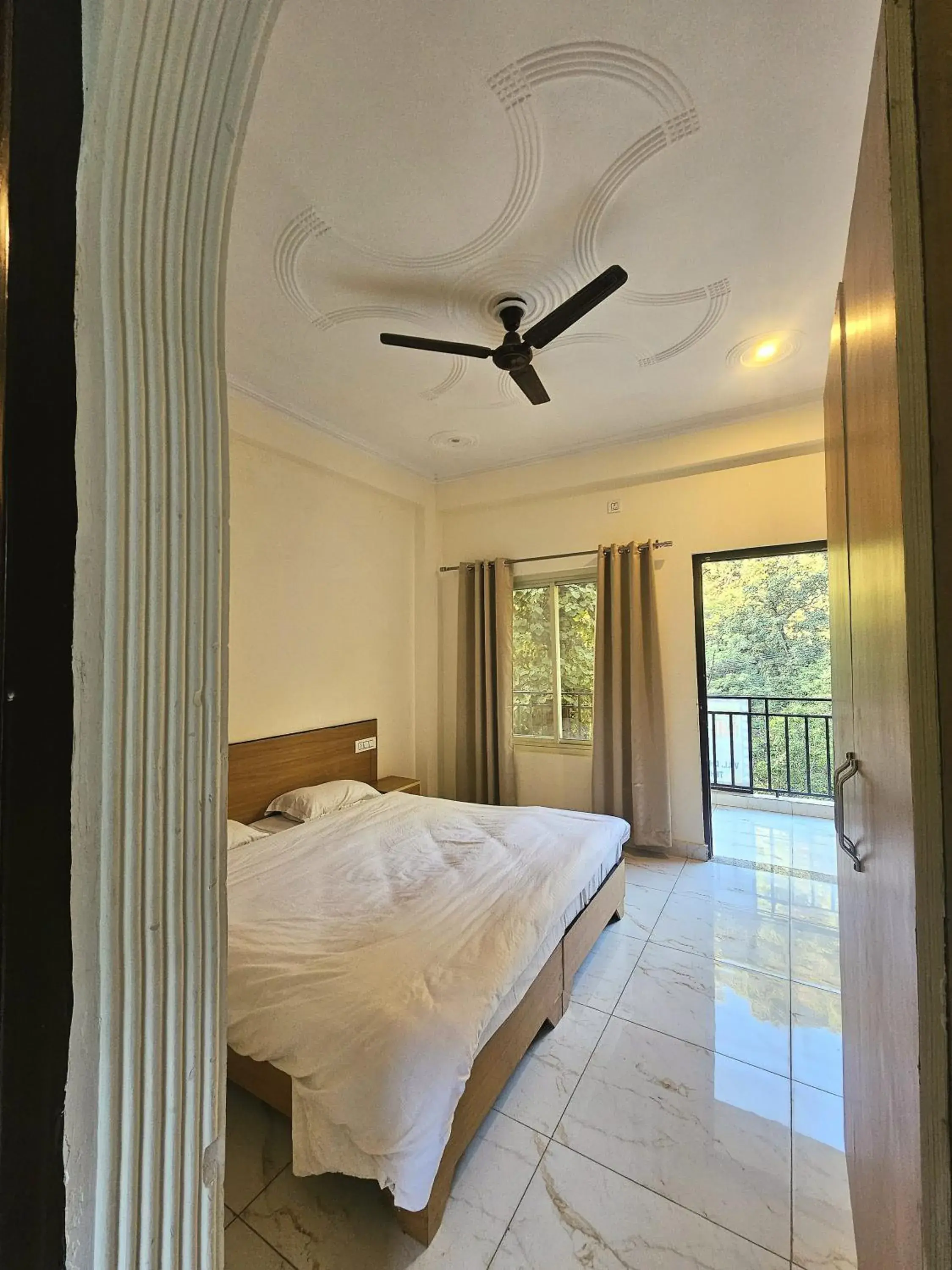 Deluxe Double Room with Balcony in Tapovan Cascades Yogvillage Stay Deluxe Double Room with Balcony in Tapovan Cascades Yogvillage Stay