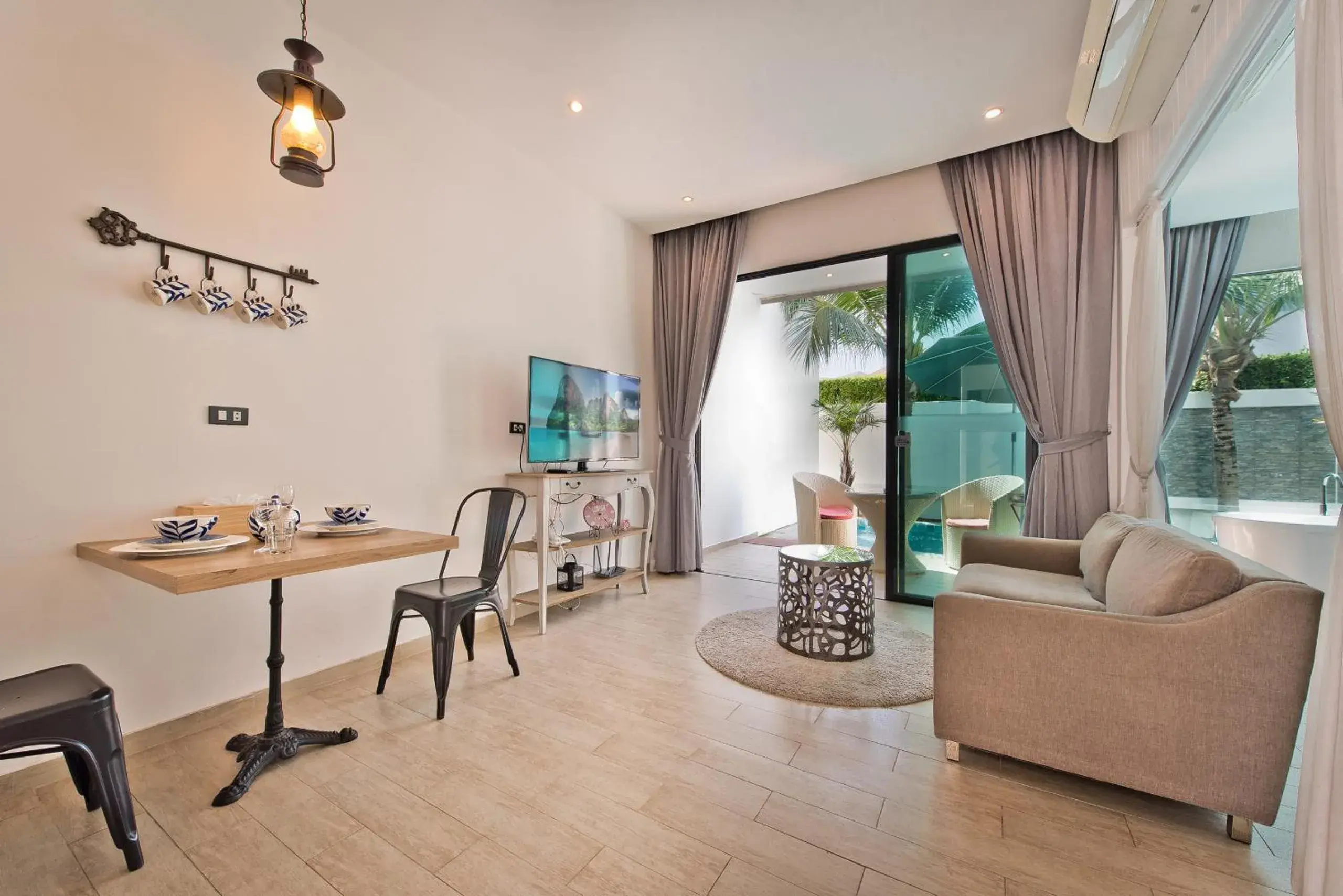 One-Bedroom Villa in Tropicana Pool Villa One-Bedroom Villa in Tropicana Pool Villa