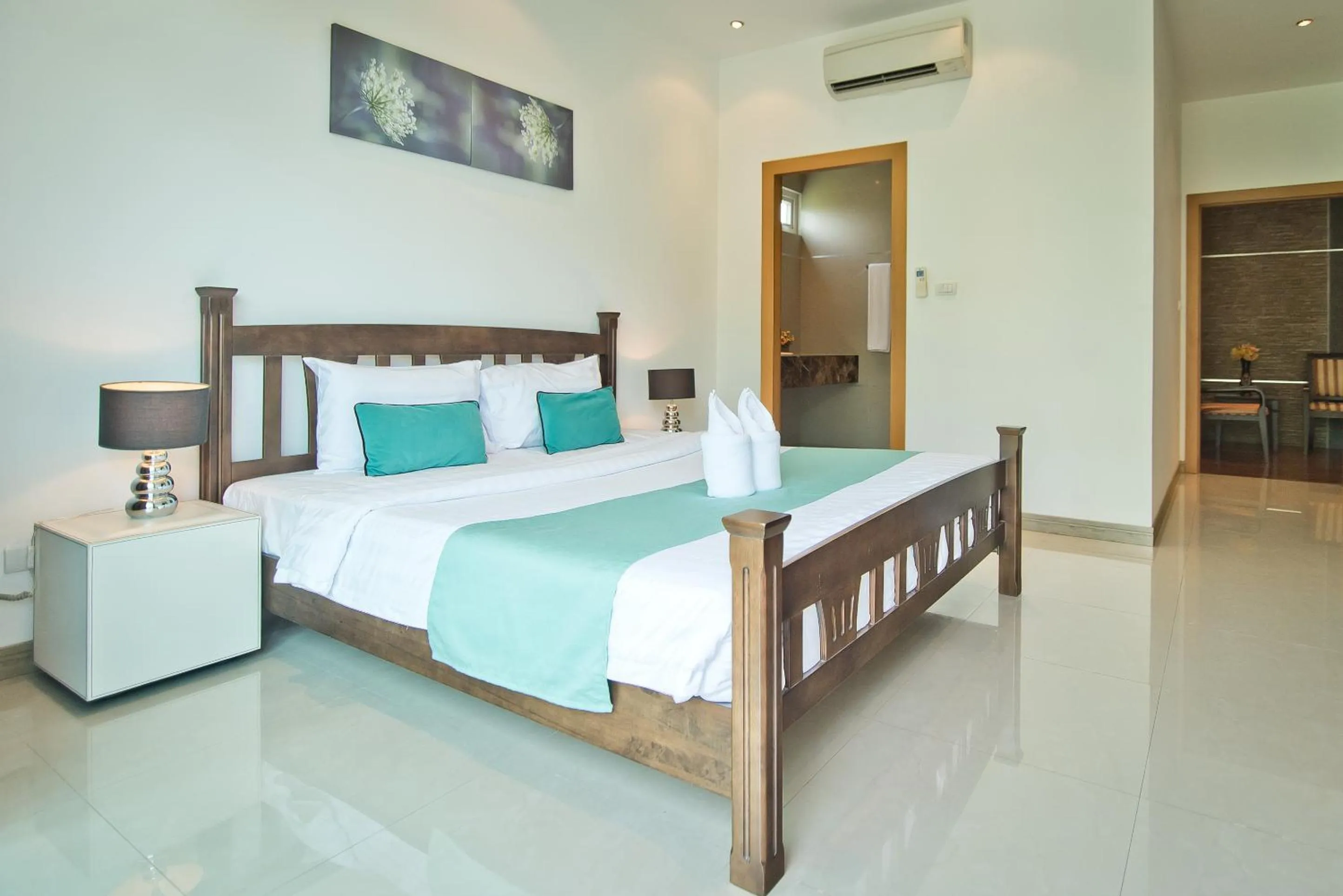 Bedroom, Bed in Tropicana Pool Villa