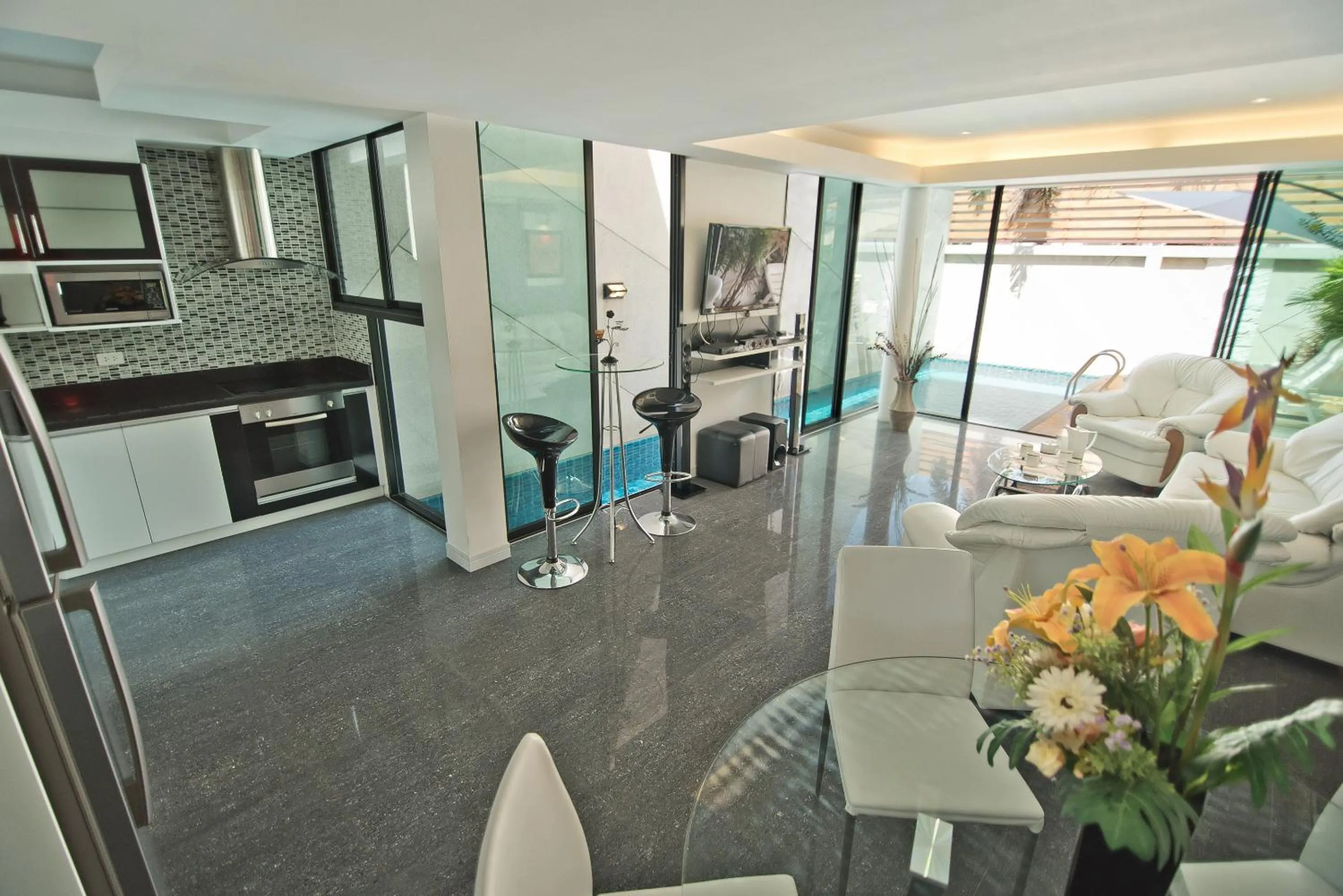 Kitchen or kitchenette in Tropicana Pool Villa