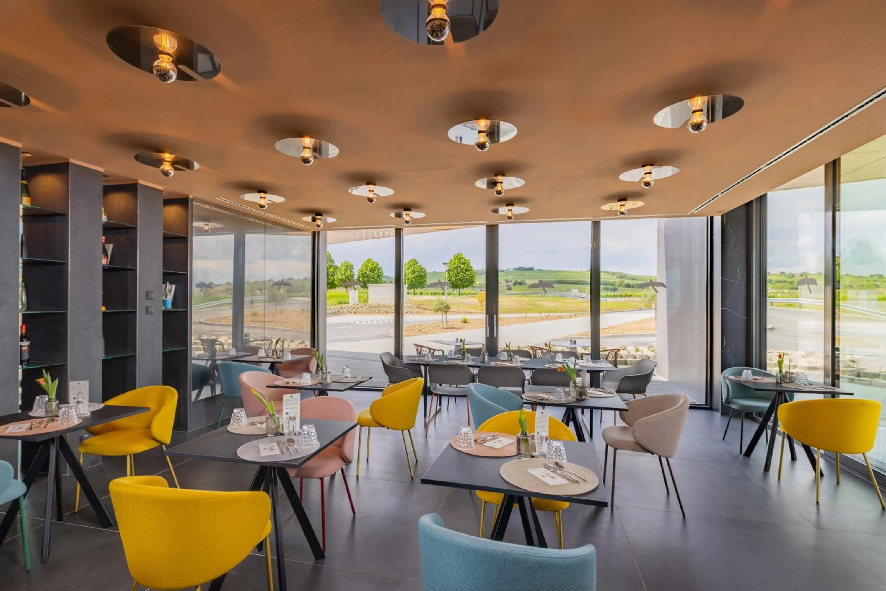 Restaurant/places to eat in Viale Boutique Hotel