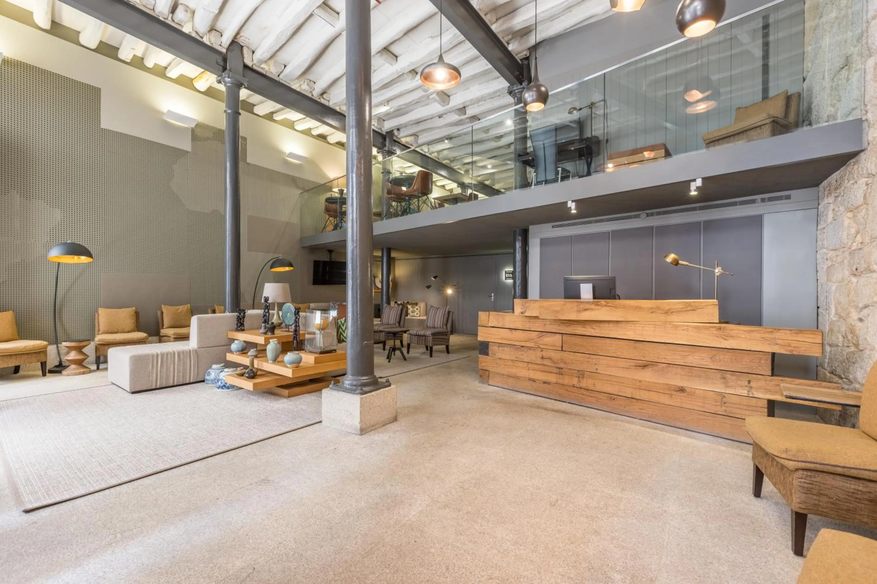 Lobby or reception in Descobertas Boutique Hotel by Aspasios