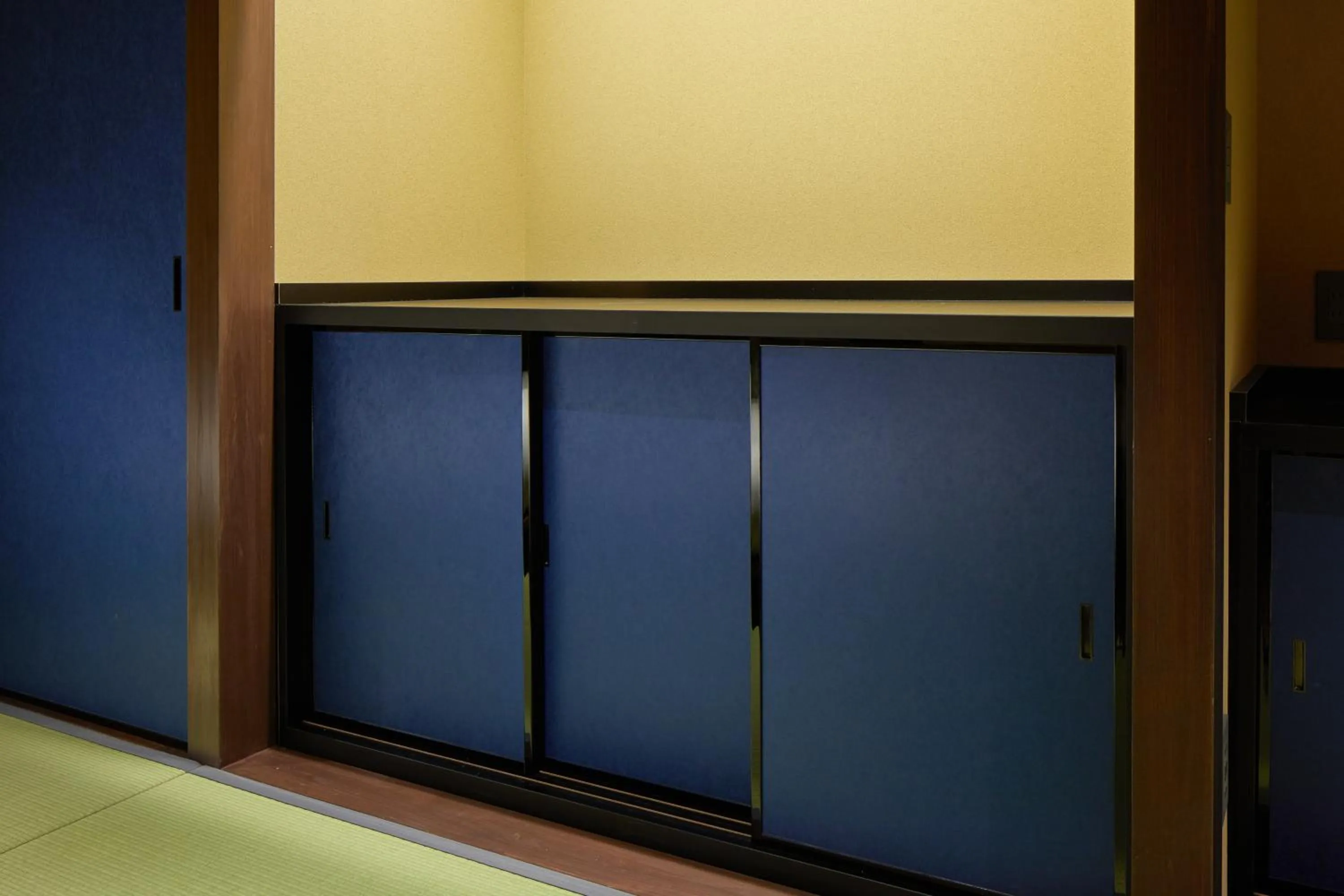 minibar in Enso Machiya