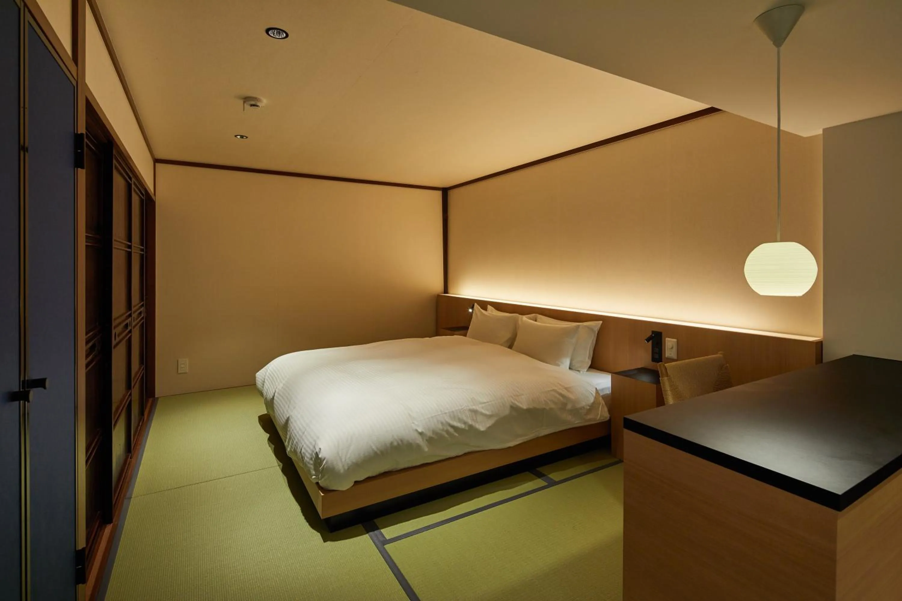Bed in Enso Machiya