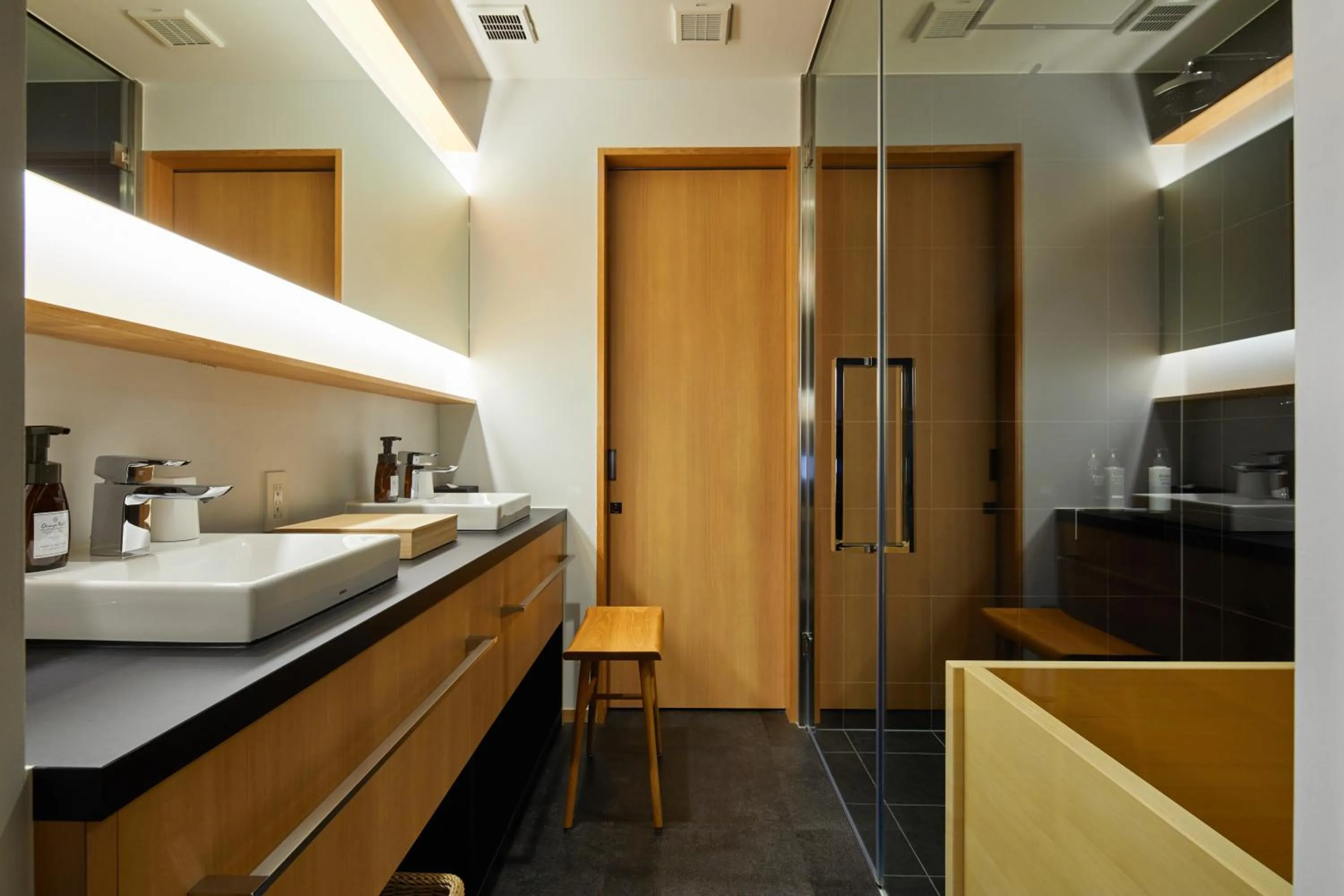 Bathroom in Enso Machiya