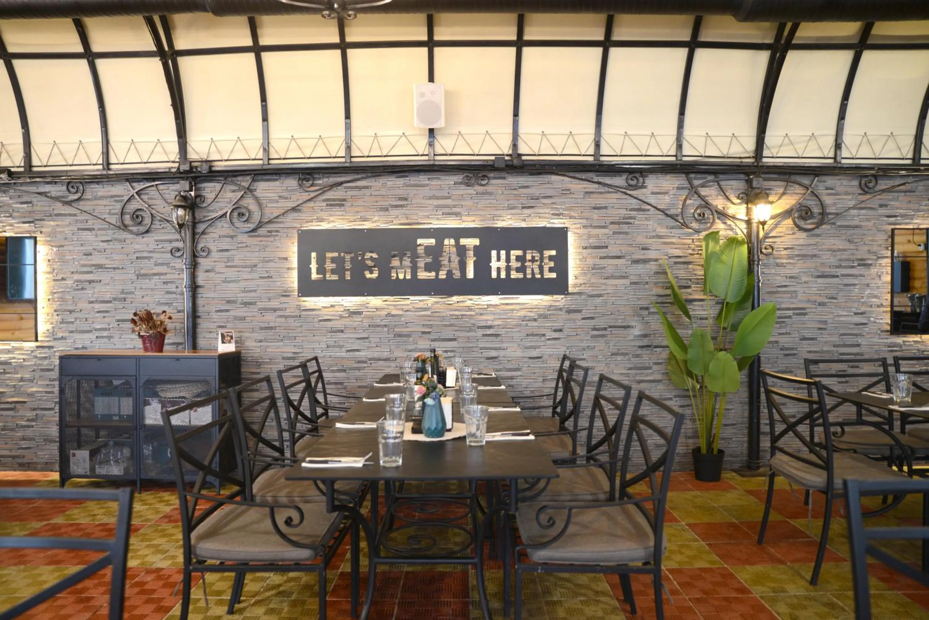 City House Family Hotel & Restaurant