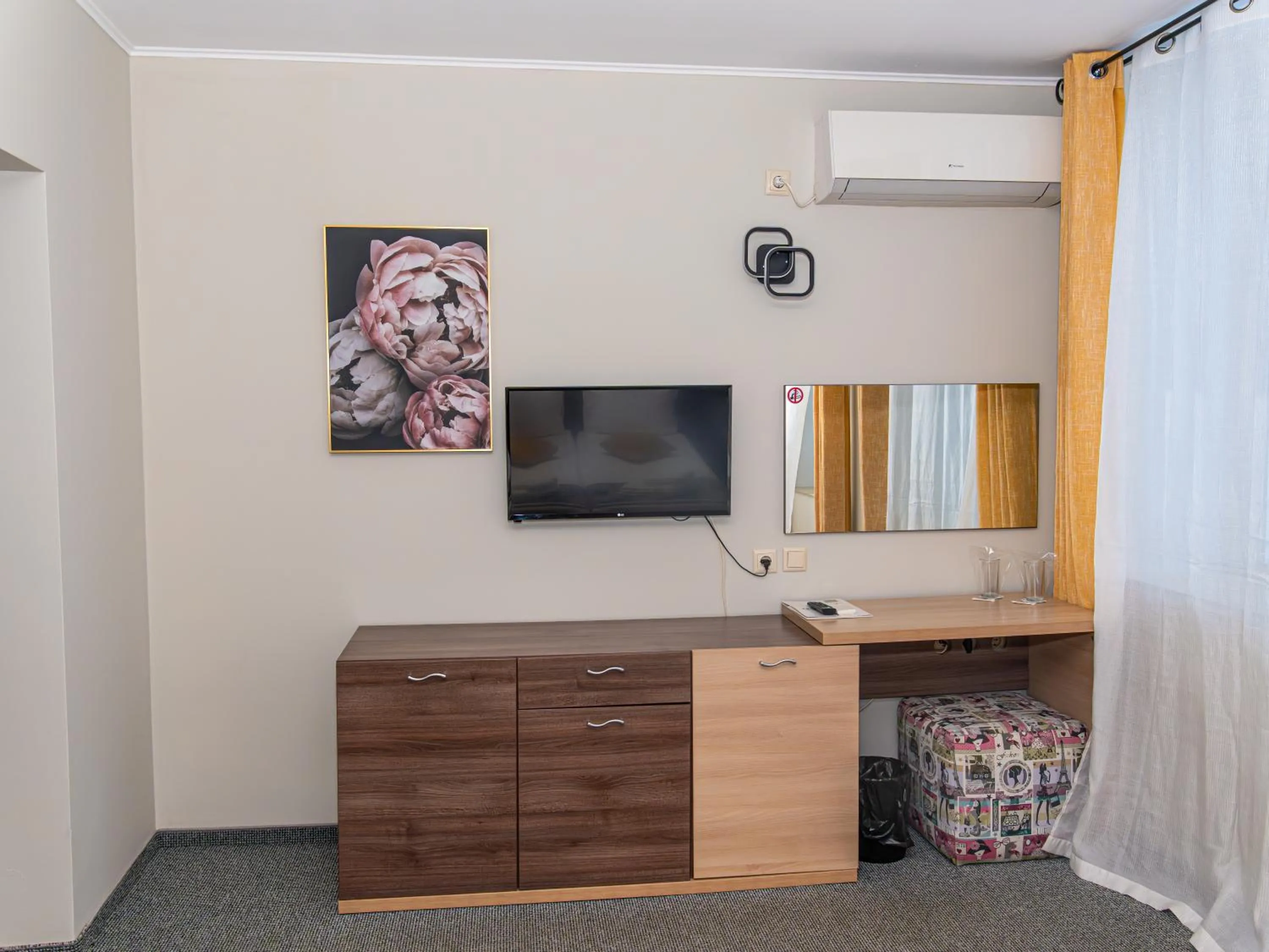 Small Double Room in City House Family Hotel & Restaurant