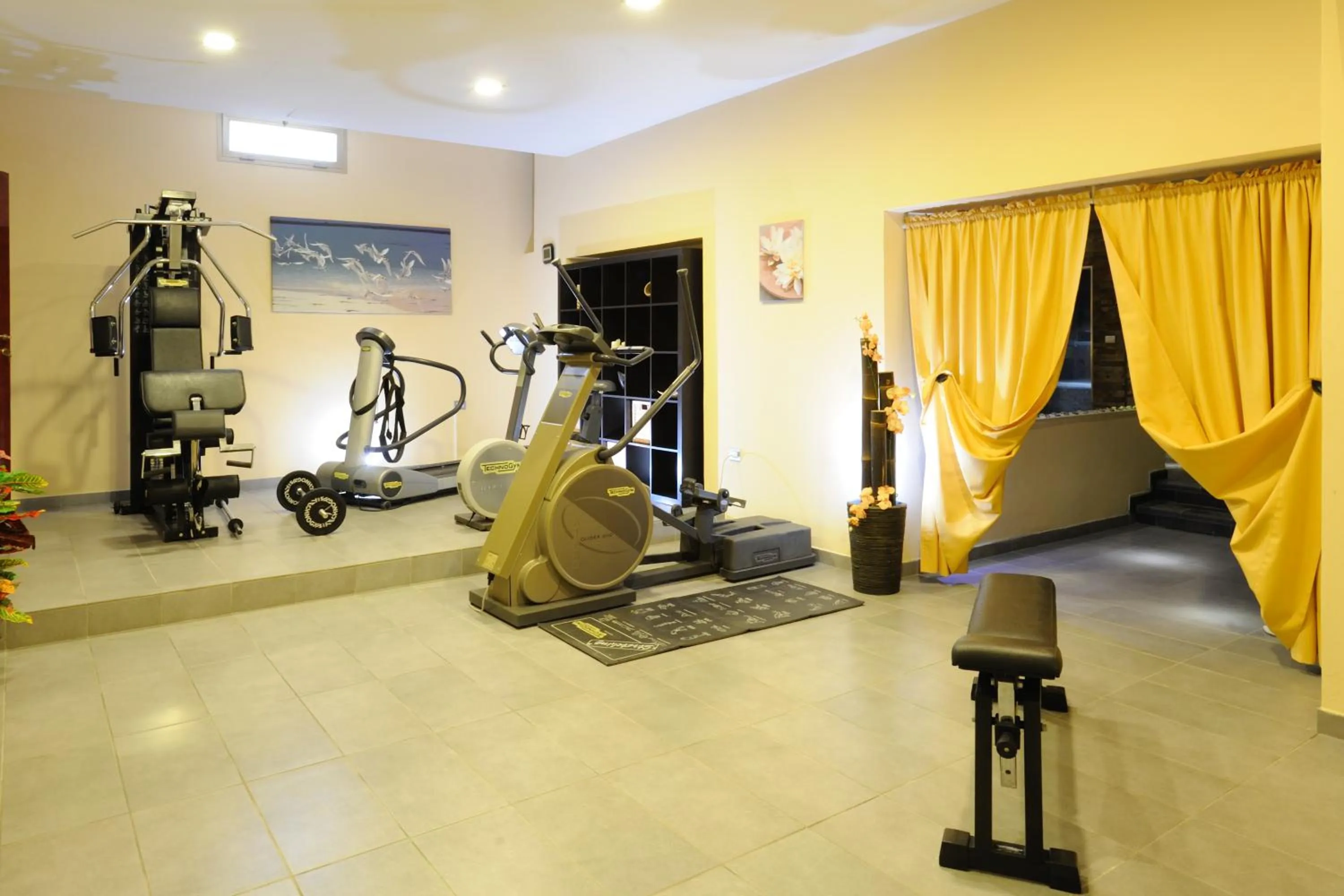 Fitness centre/facilities in Hotel Life