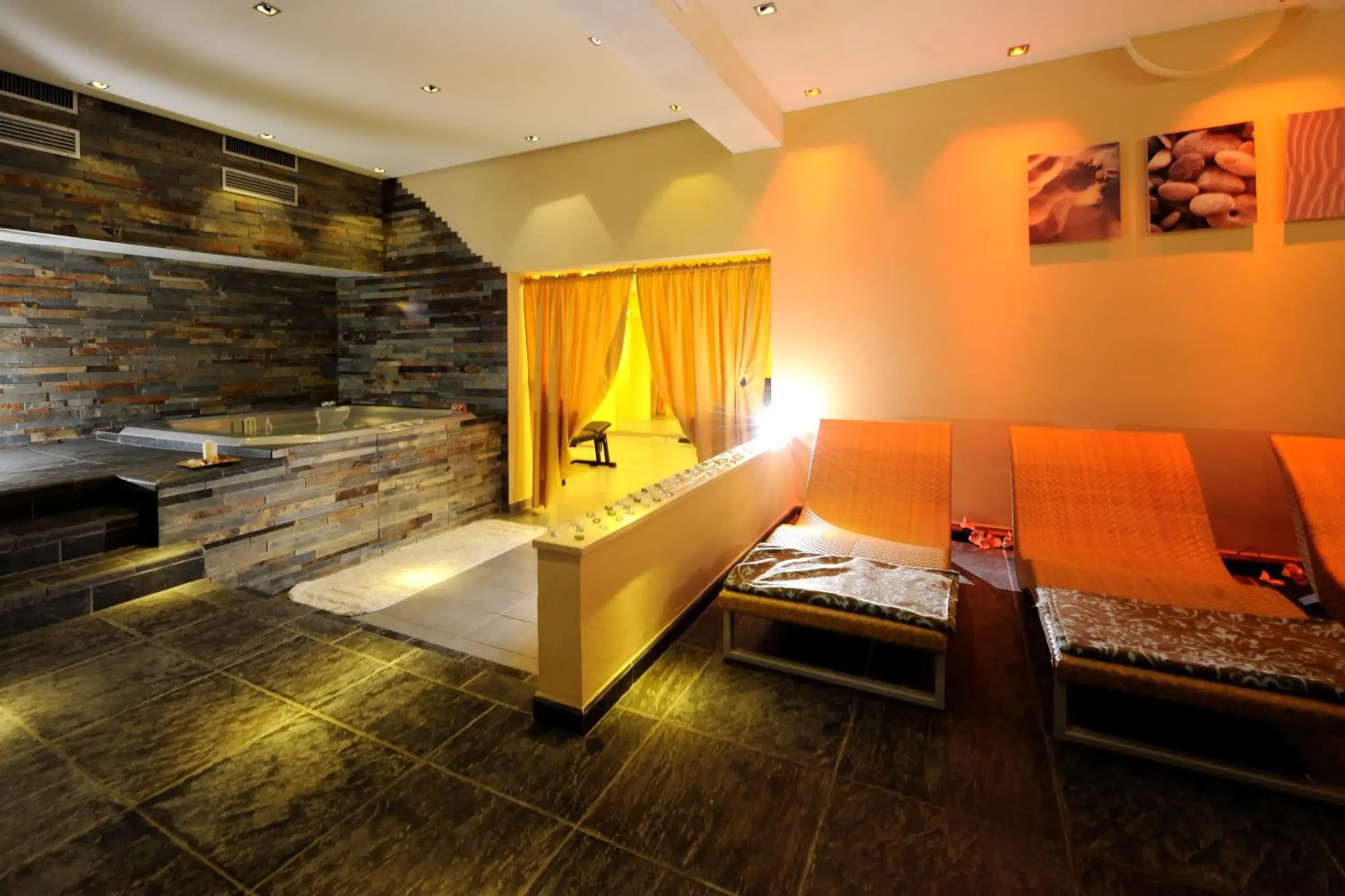 Spa and wellness centre/facilities in Hotel Life