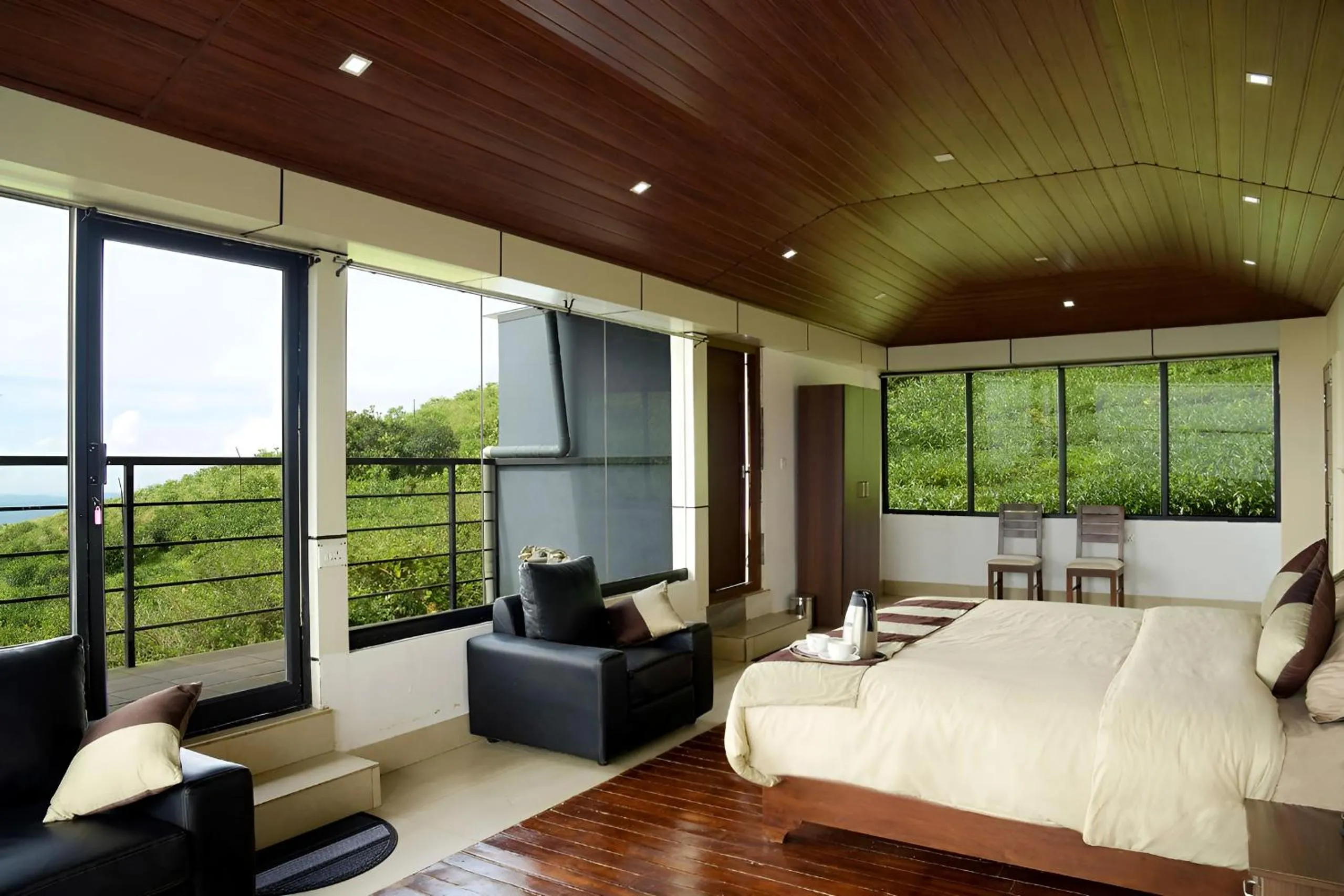 Ibex Resorts, Valparai Tale Rock