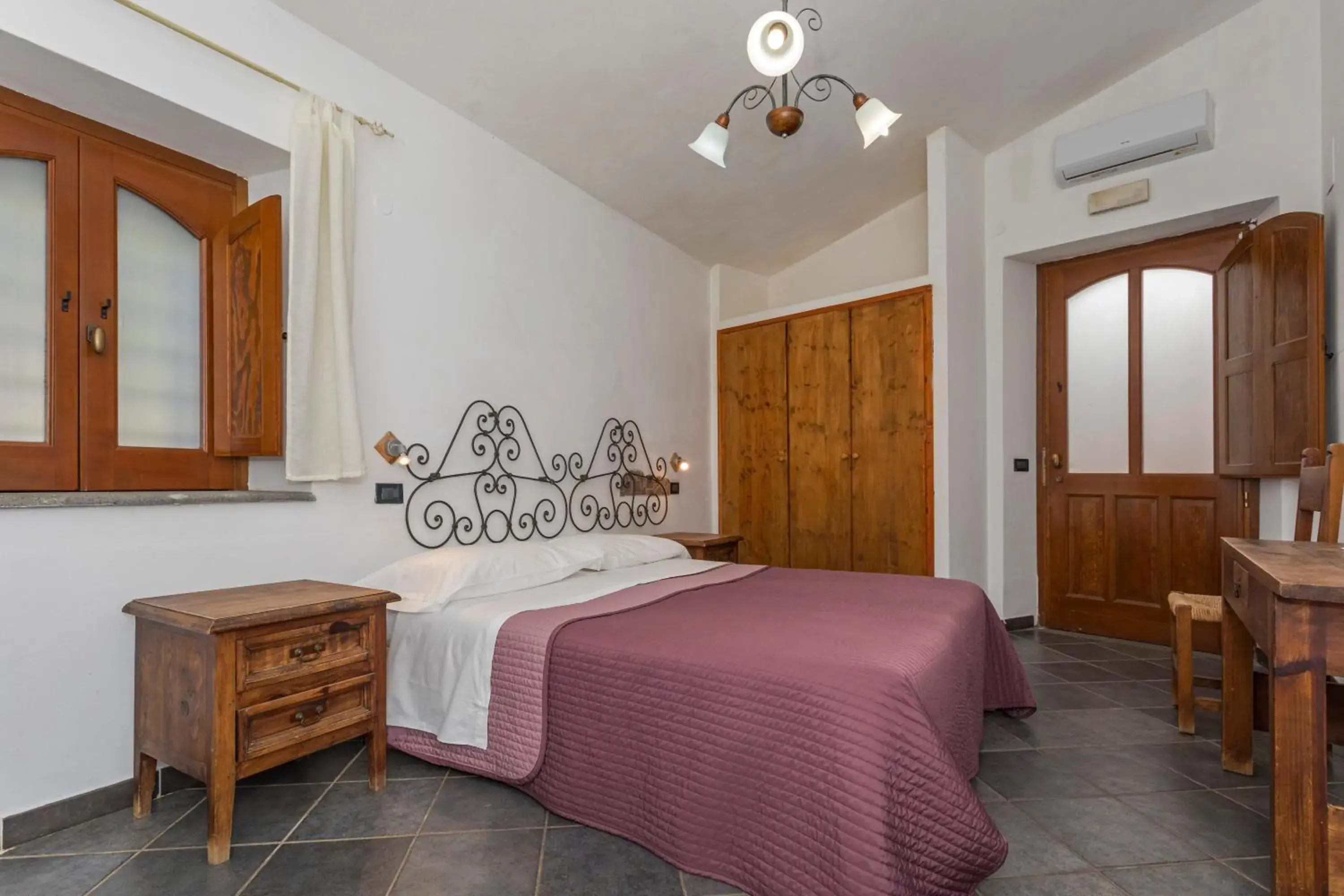 Standard Queen Room in Agriturismo Terrenia Standard Queen Room in Agriturismo Terrenia