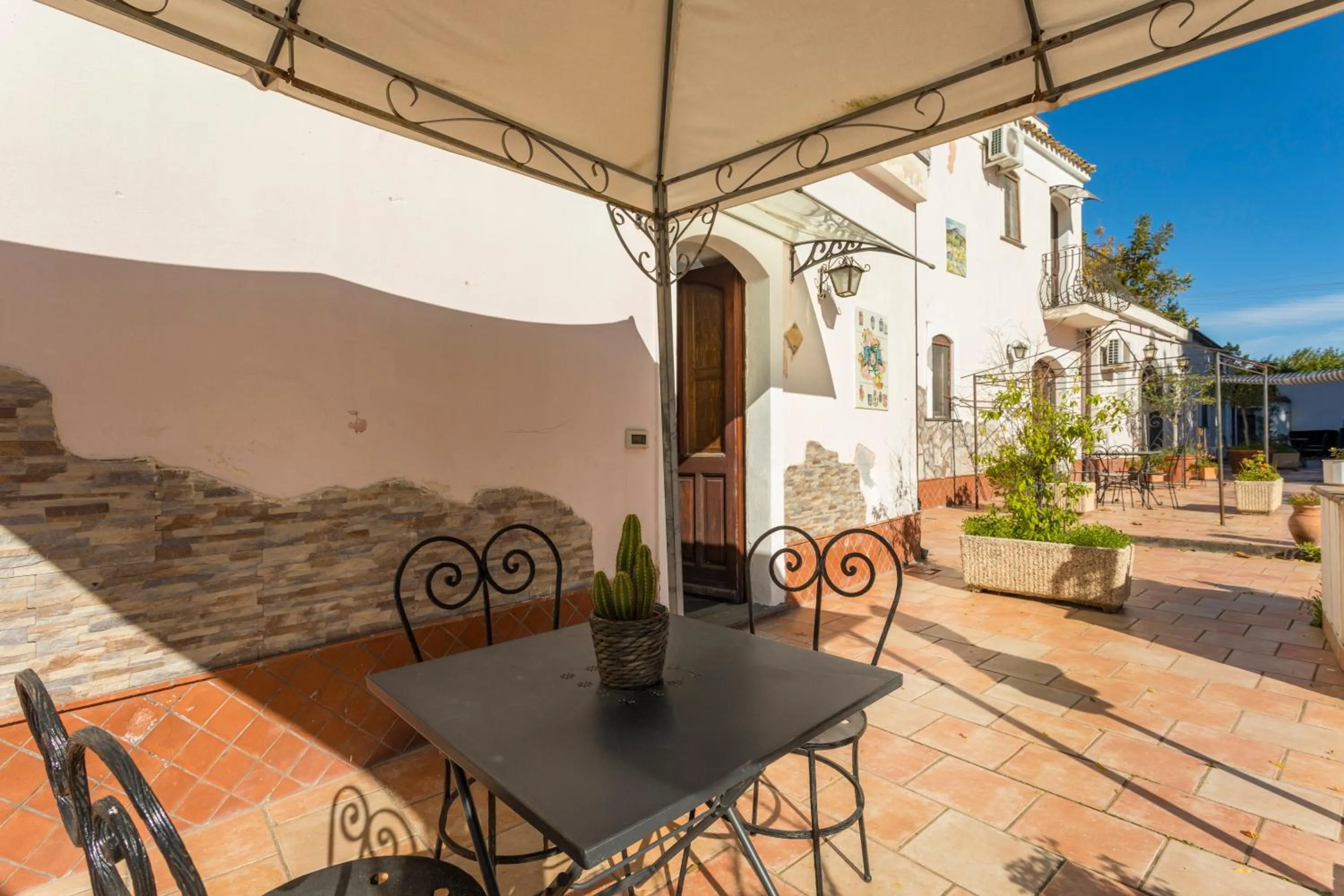 Quadruple Room with Shower in Agriturismo Terrenia