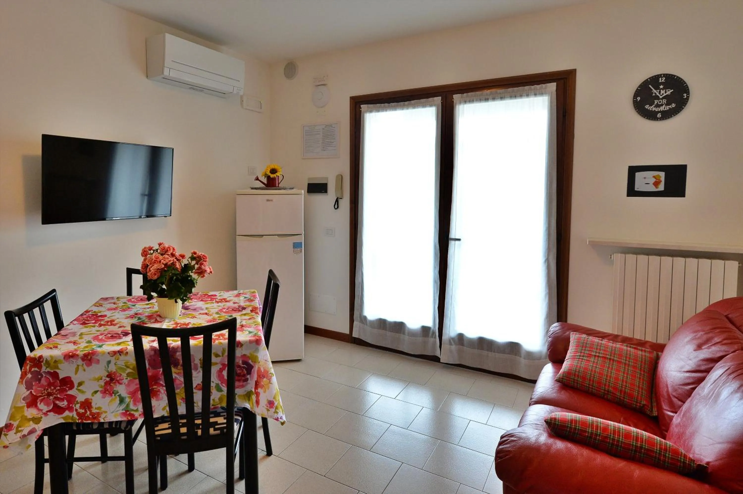 Dining area in Appartamenti Fiordaliso