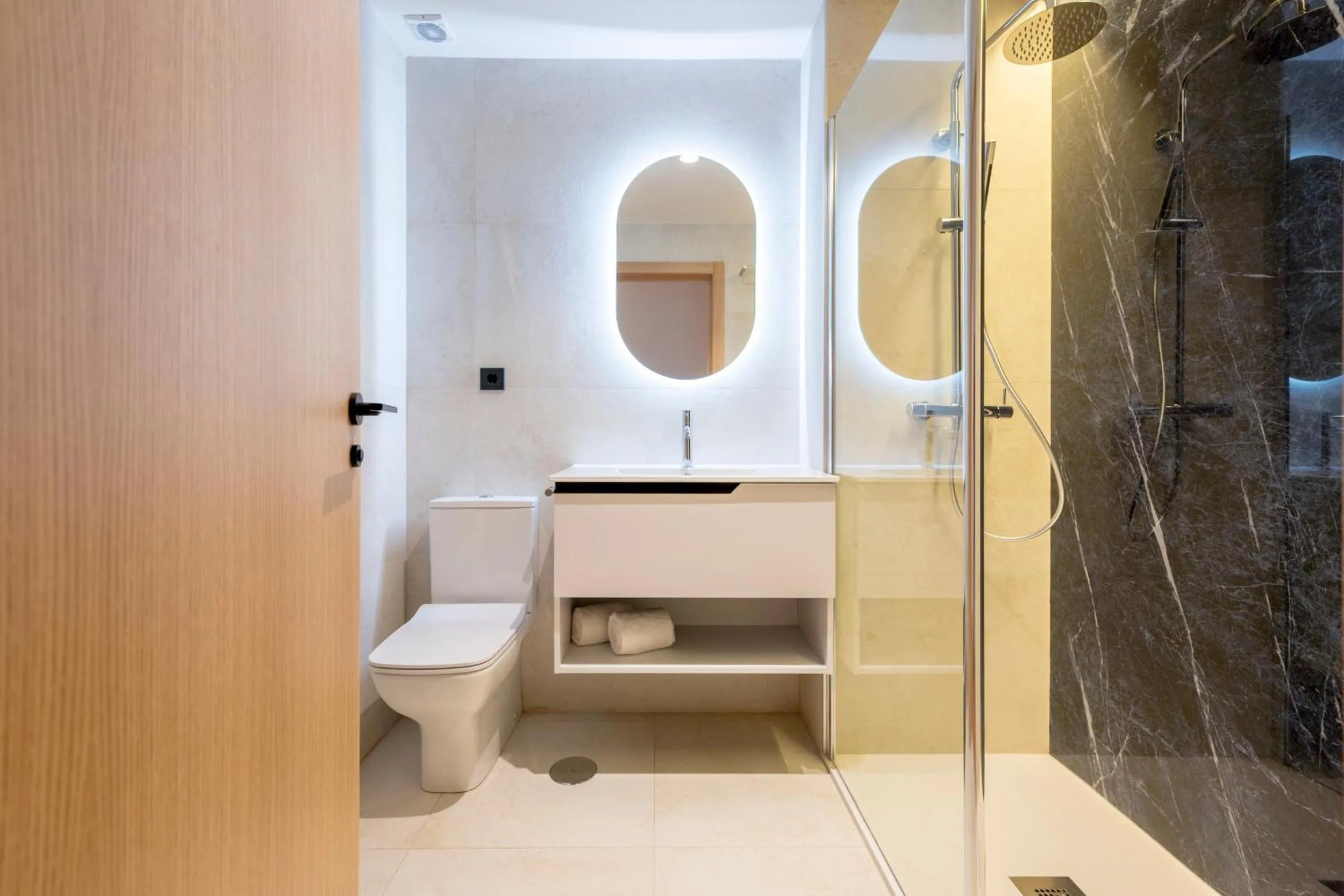 Shower in Iconic Suites